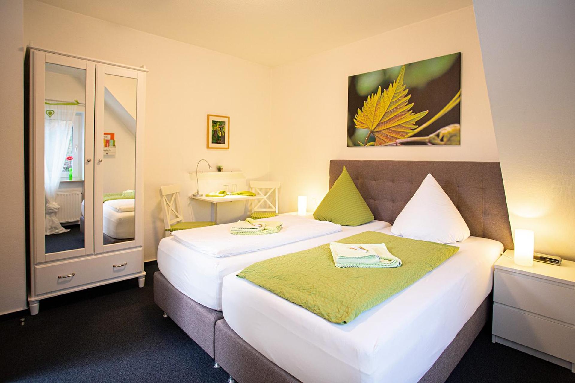 Double Room - Photo 8