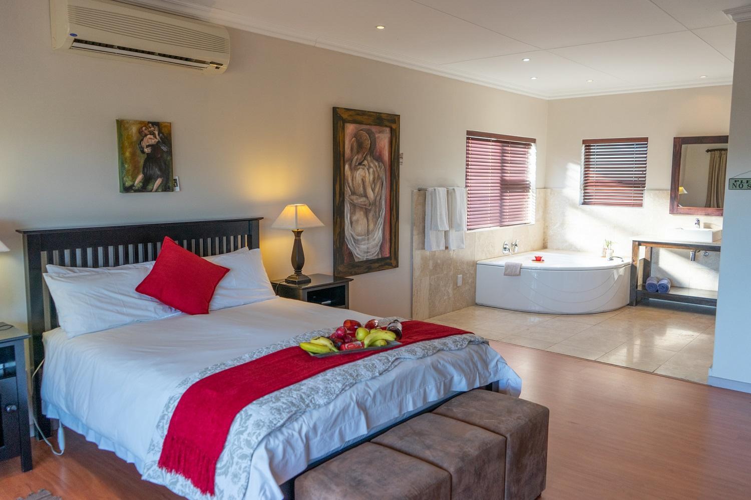 Honeymoon Suite photo 2