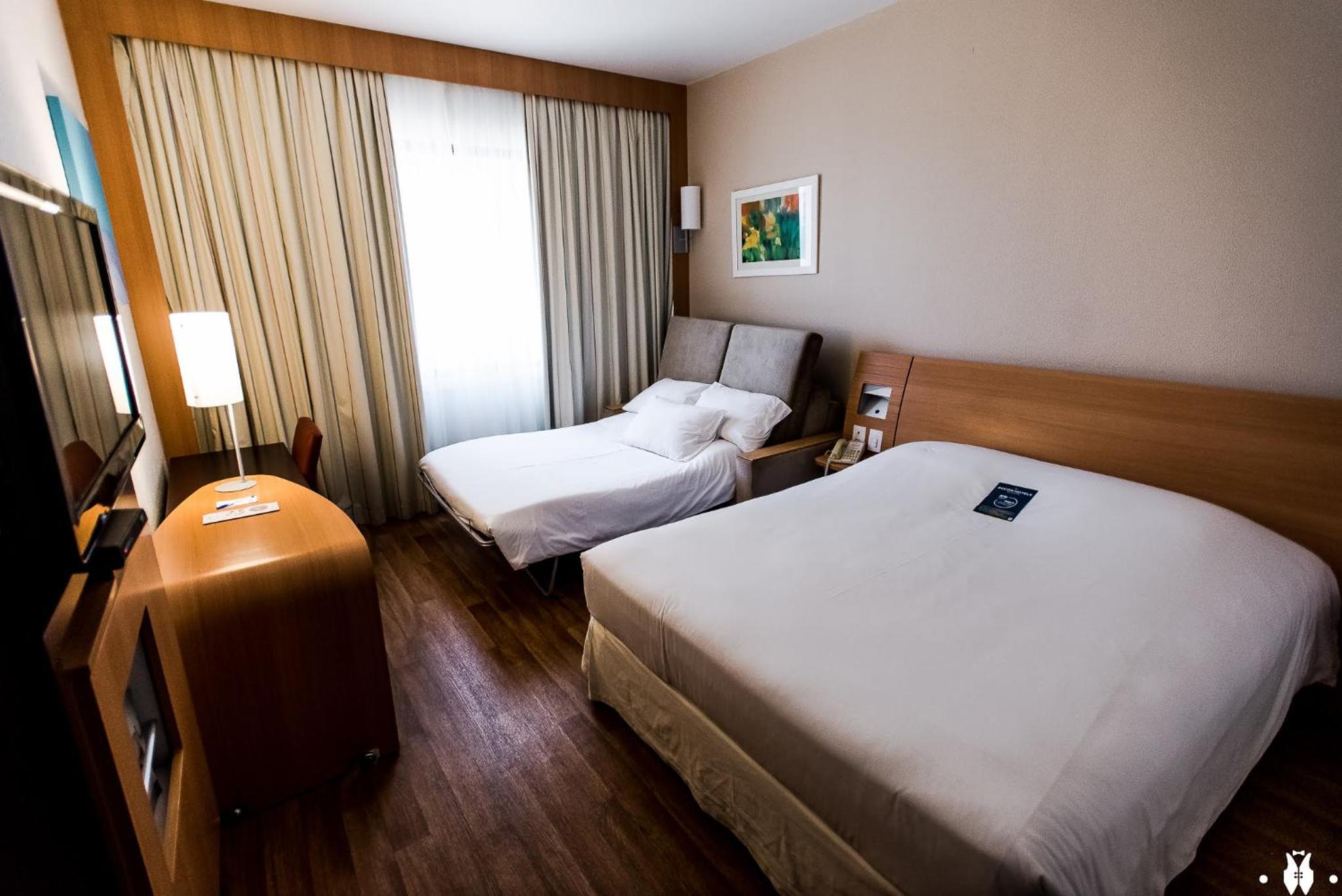Standard Room with One Double Bed and a Sofa Bed - Photo 3