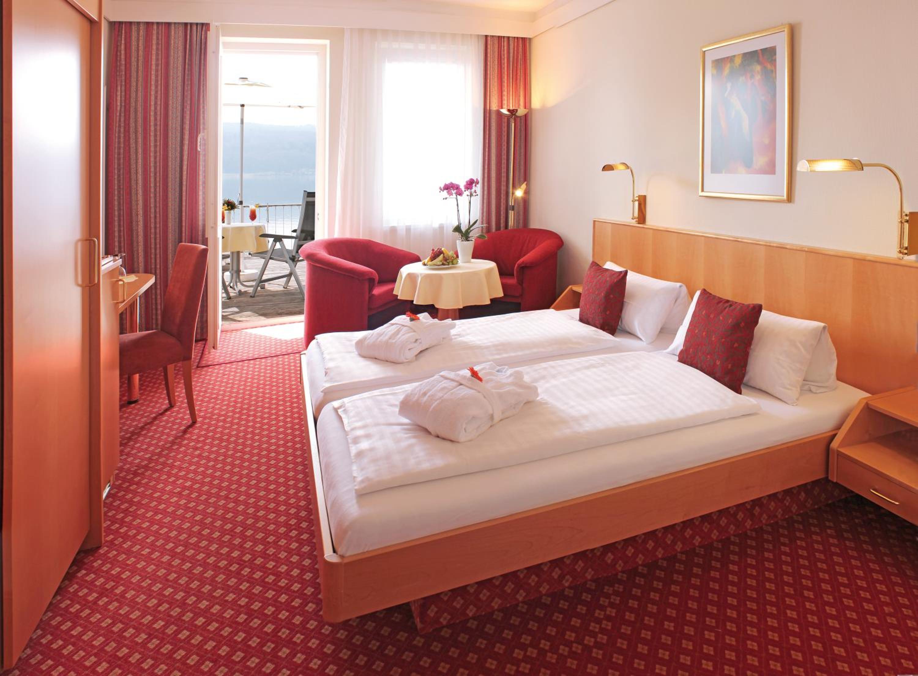 Superior Double Room with Lake View and Balcony photo 1
