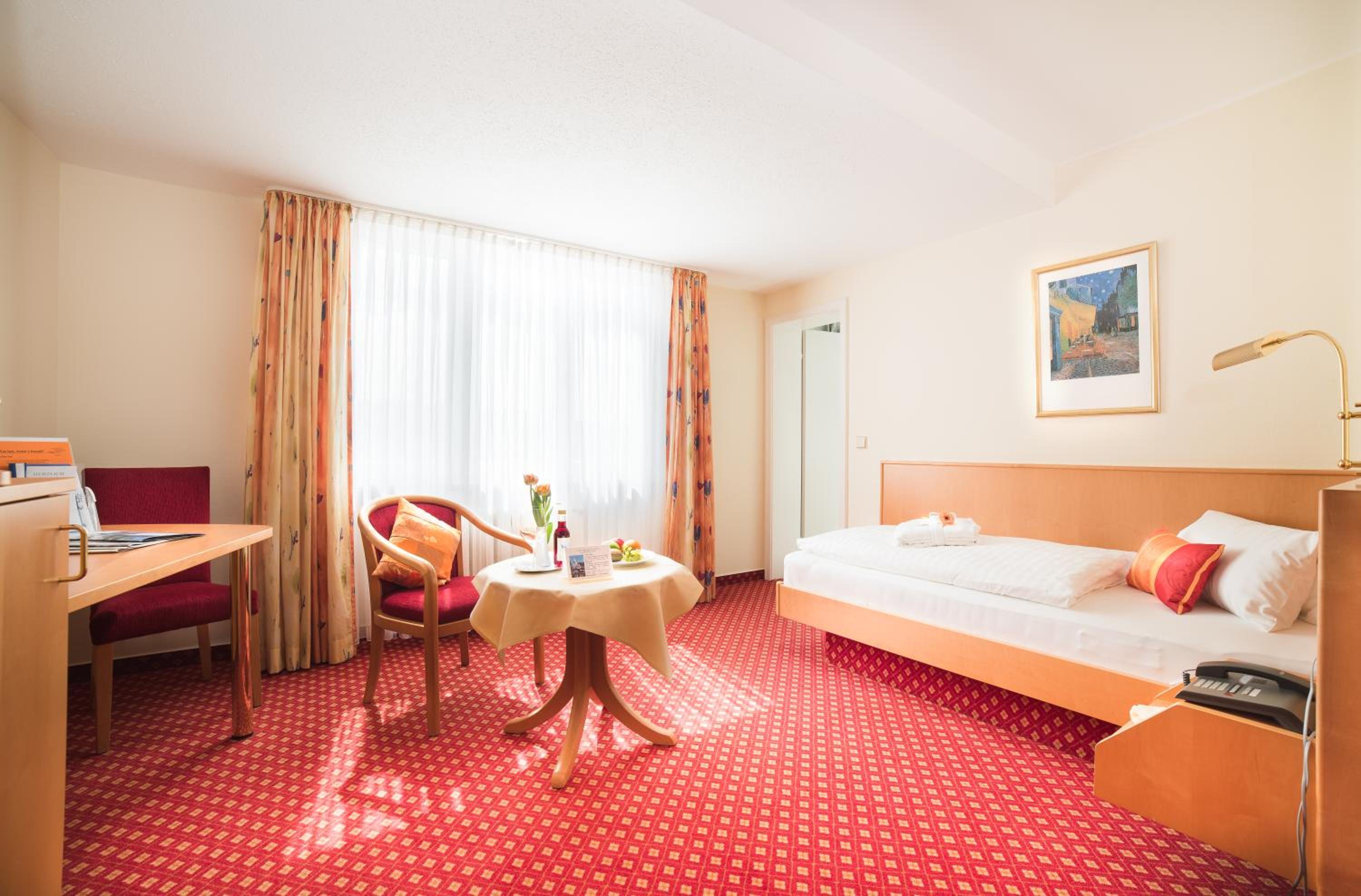 Single Room with Lake View photo 1