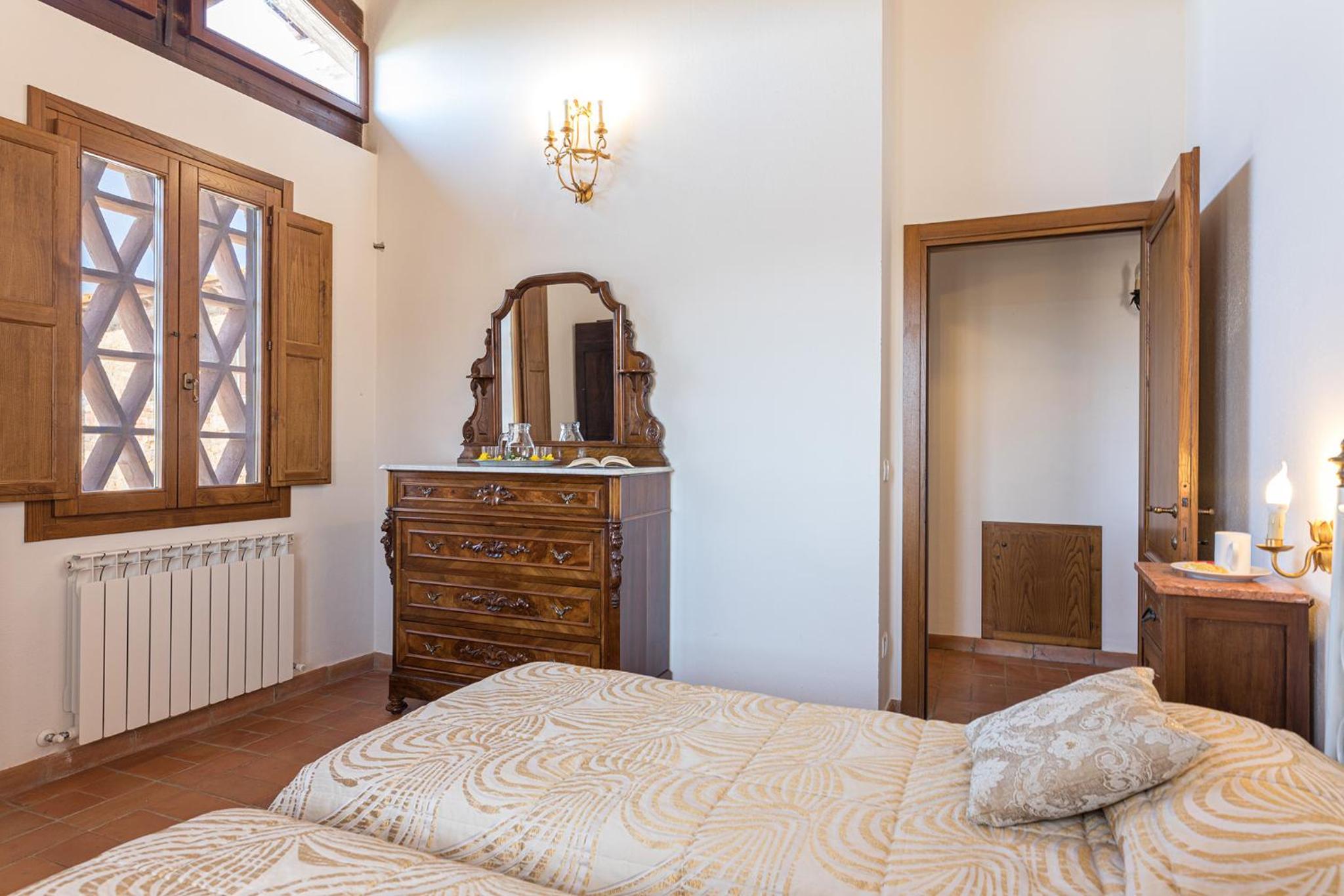 Three-Bedroom House photo 2