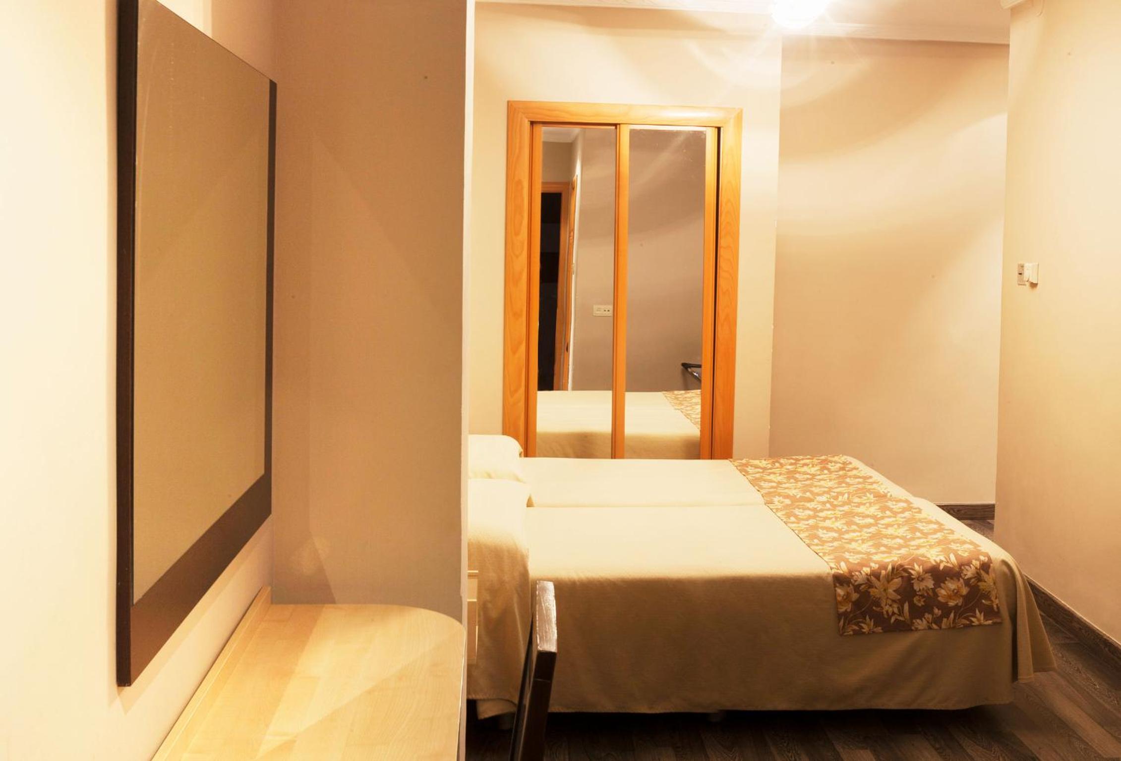 Family Room - Photo 1