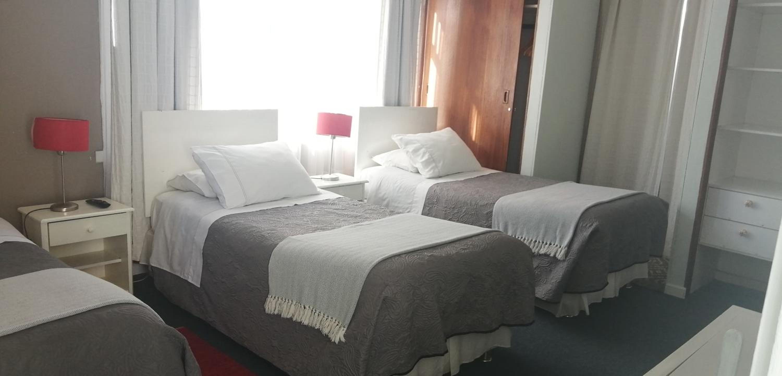 Triple Room with Private Bathroom photo 2