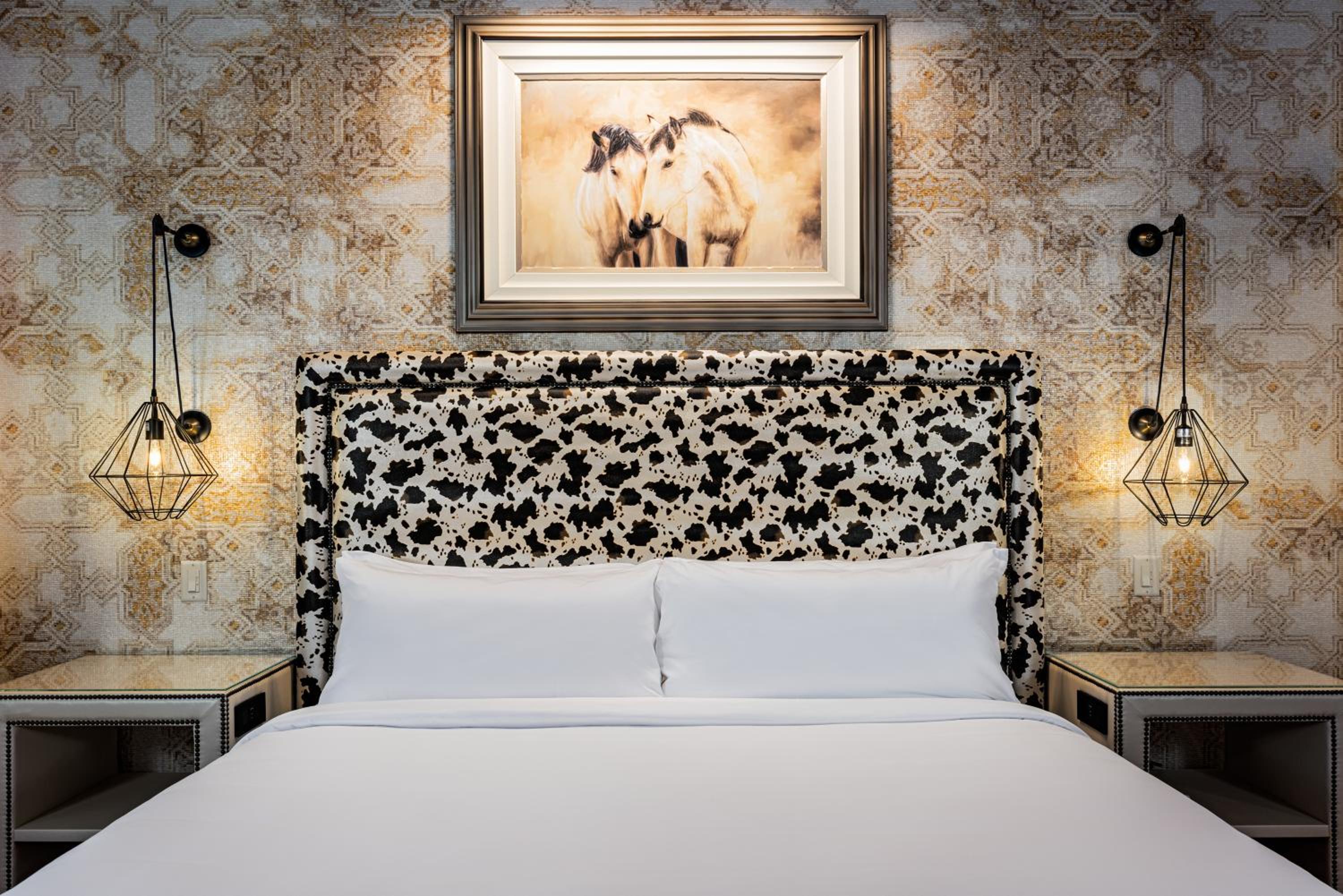 Standard King Room - Photo 2