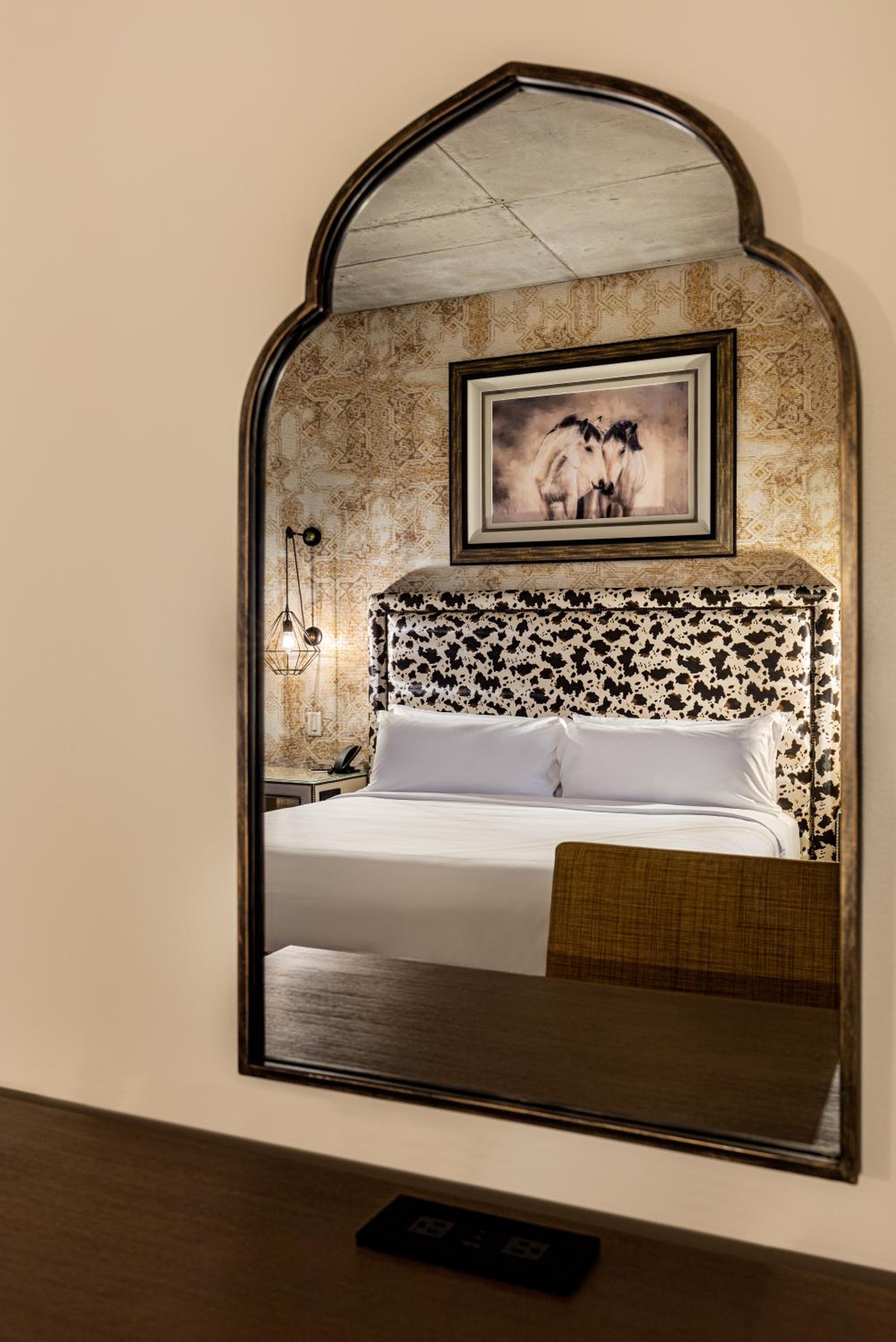 Standard King Room - Photo 1