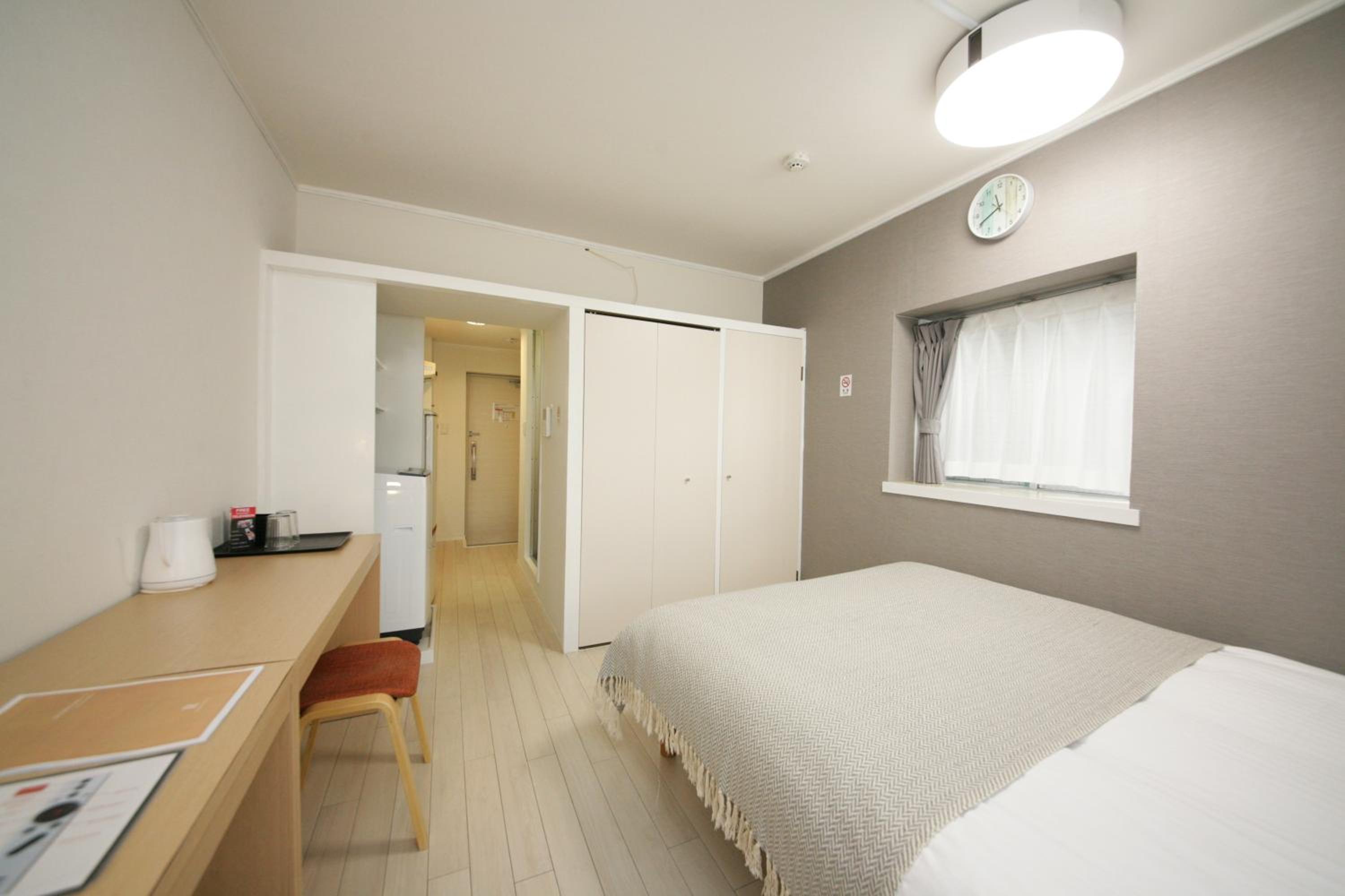 Standard Double Room - No Cleaning for Consecutive Night Stays - Photo 1