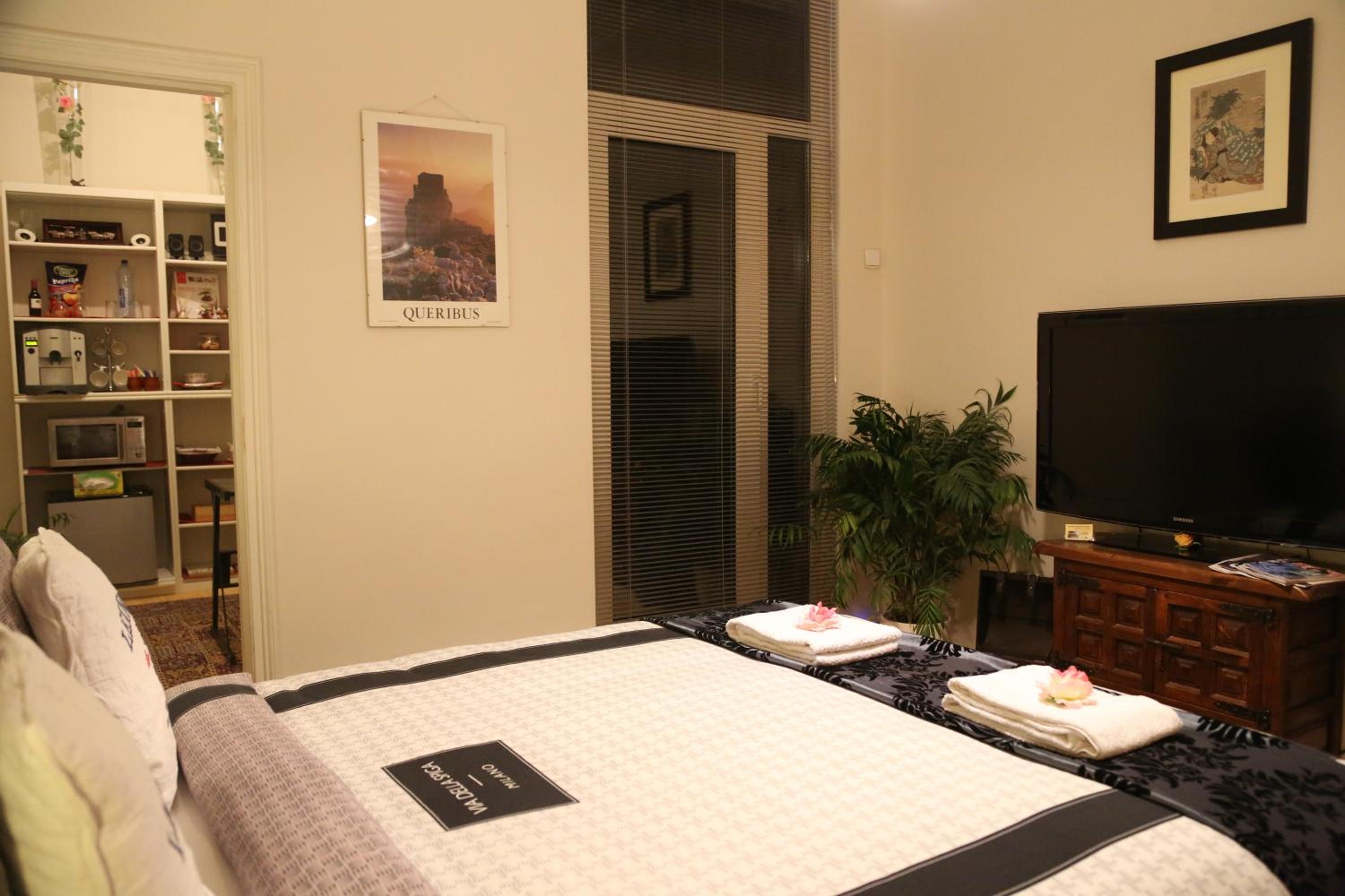 Two Connecting Double Rooms - Photo 13