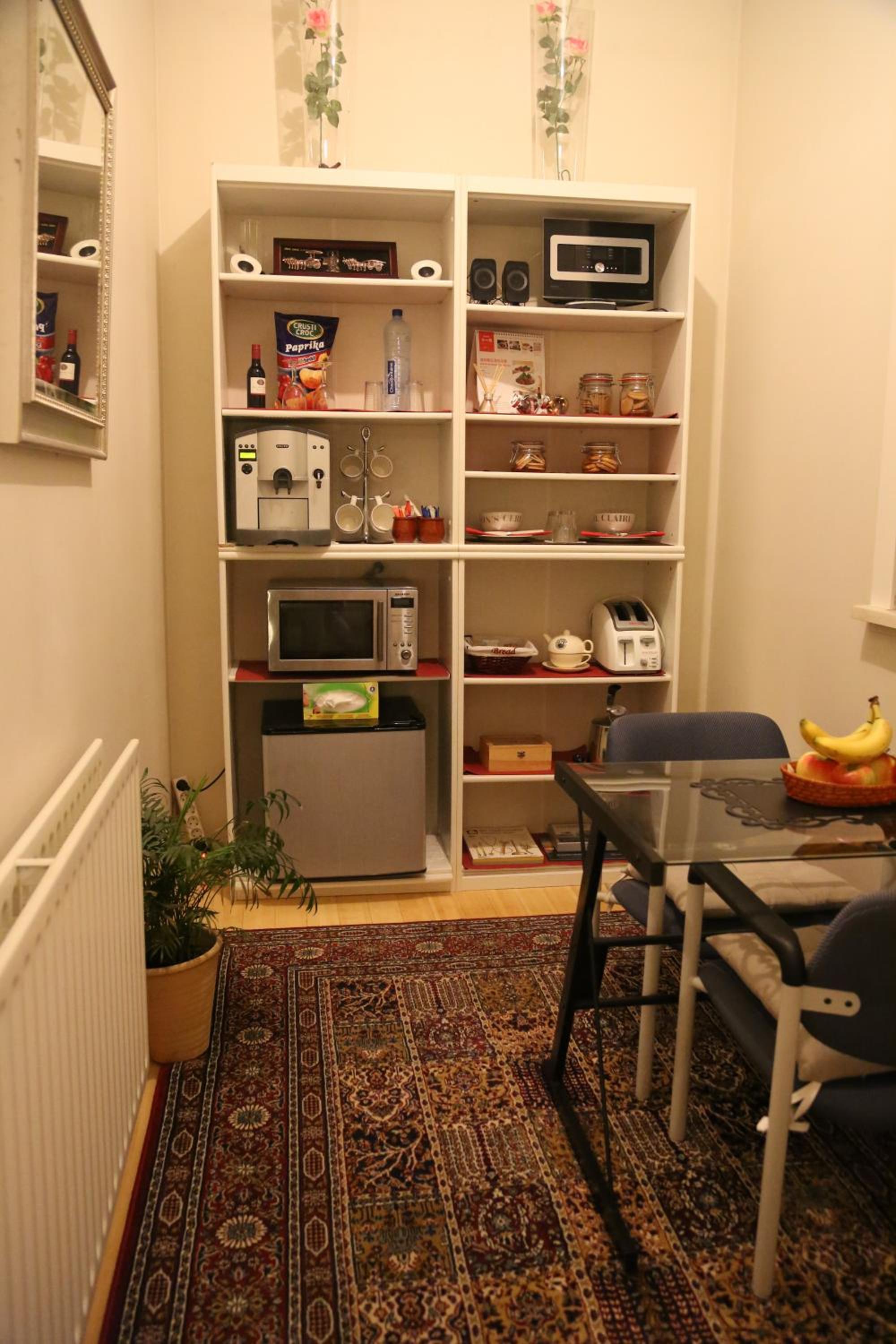 Two Connecting Double Rooms - Photo 4