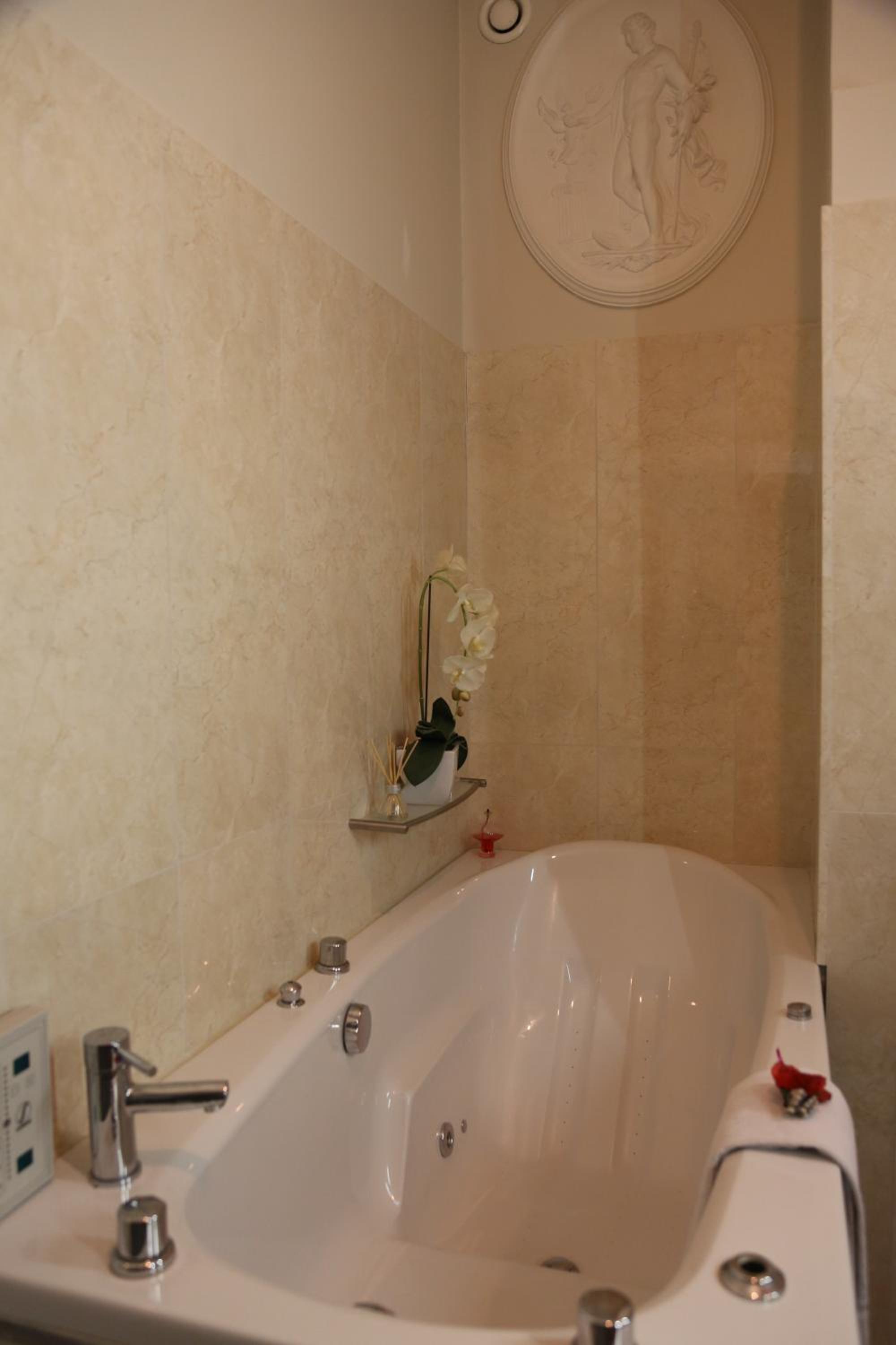 Two Connecting Double Rooms - Photo 7