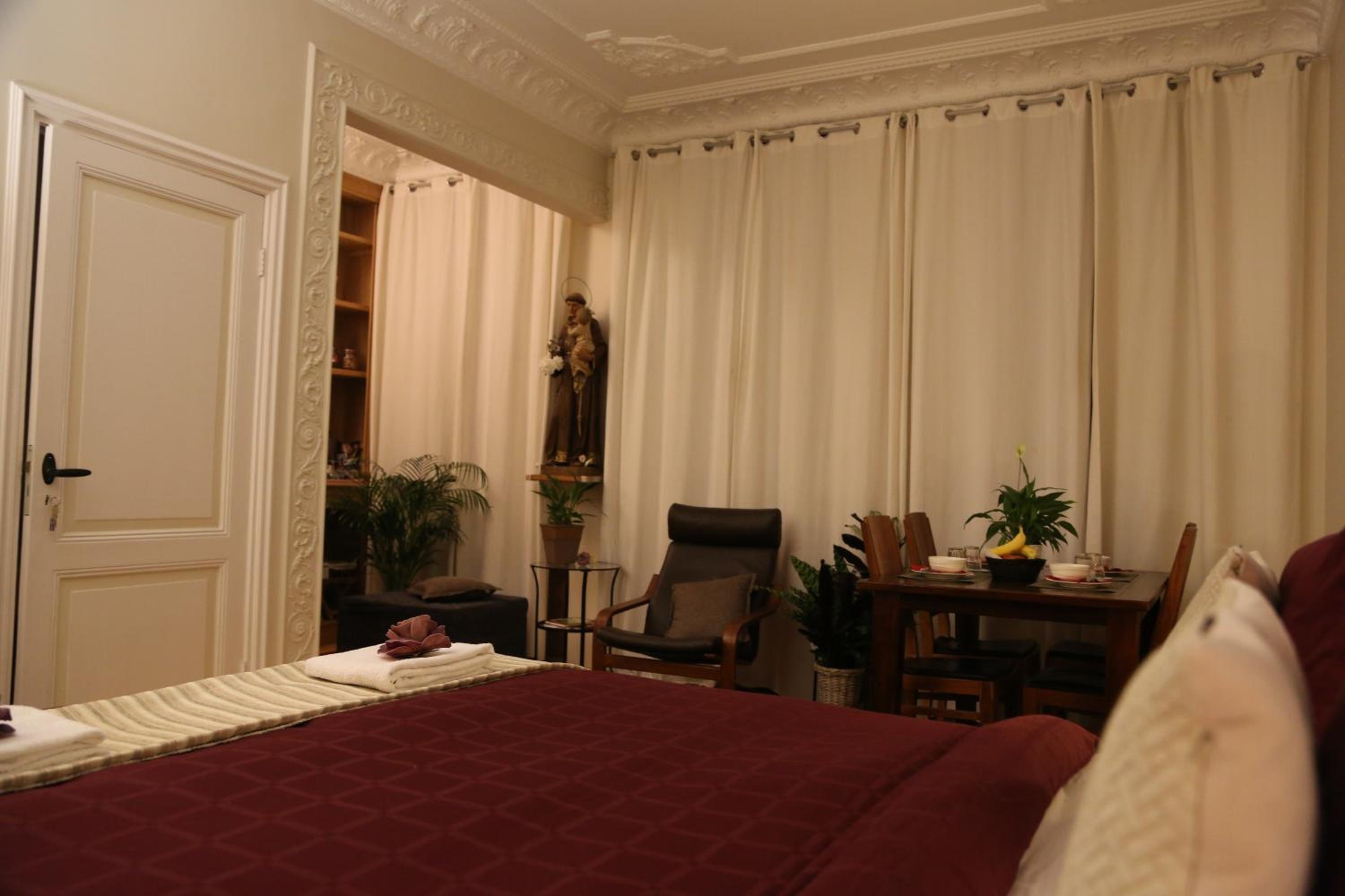 Two Connecting Double Rooms - Photo 11