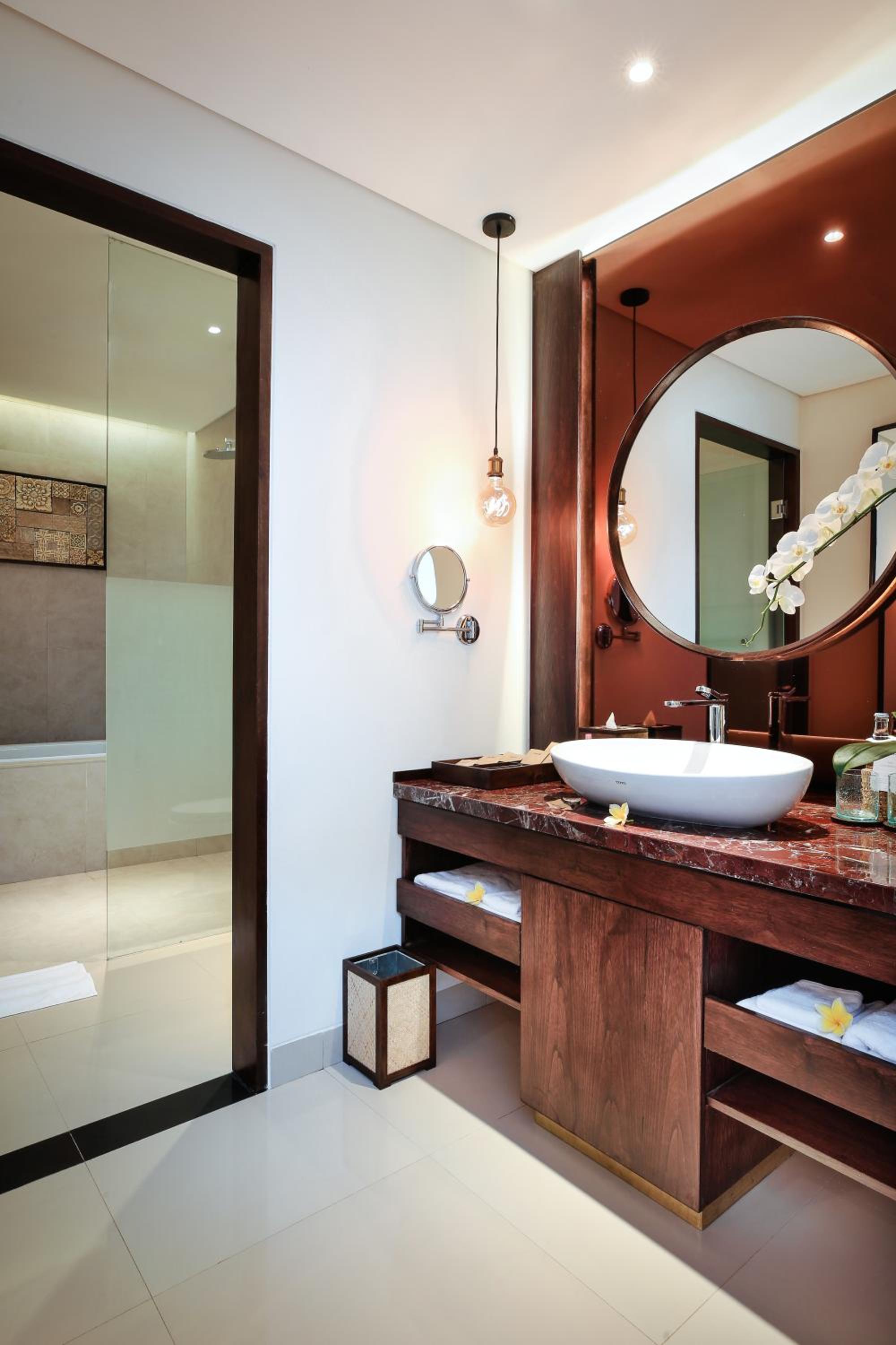Sanctoo Suite Room with FREE Daily Ubud Shuttle Service, FREE Professional Photo Session, FREE Daily Mini-bar Enjoyment, FREE Curated Daily Activities, FREE 1x Afternoon Tea photo 3