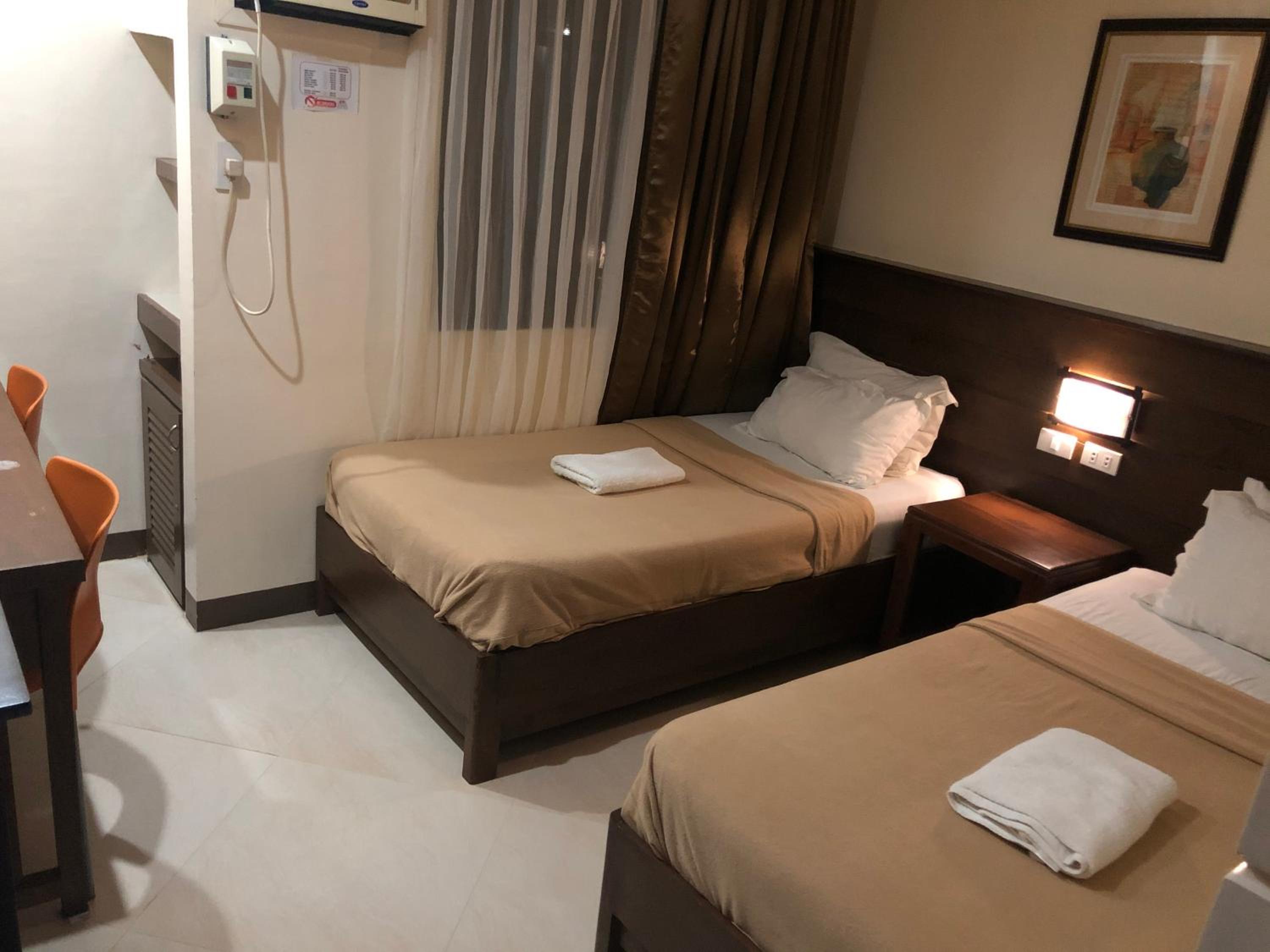 Standard Twin Room photo 2