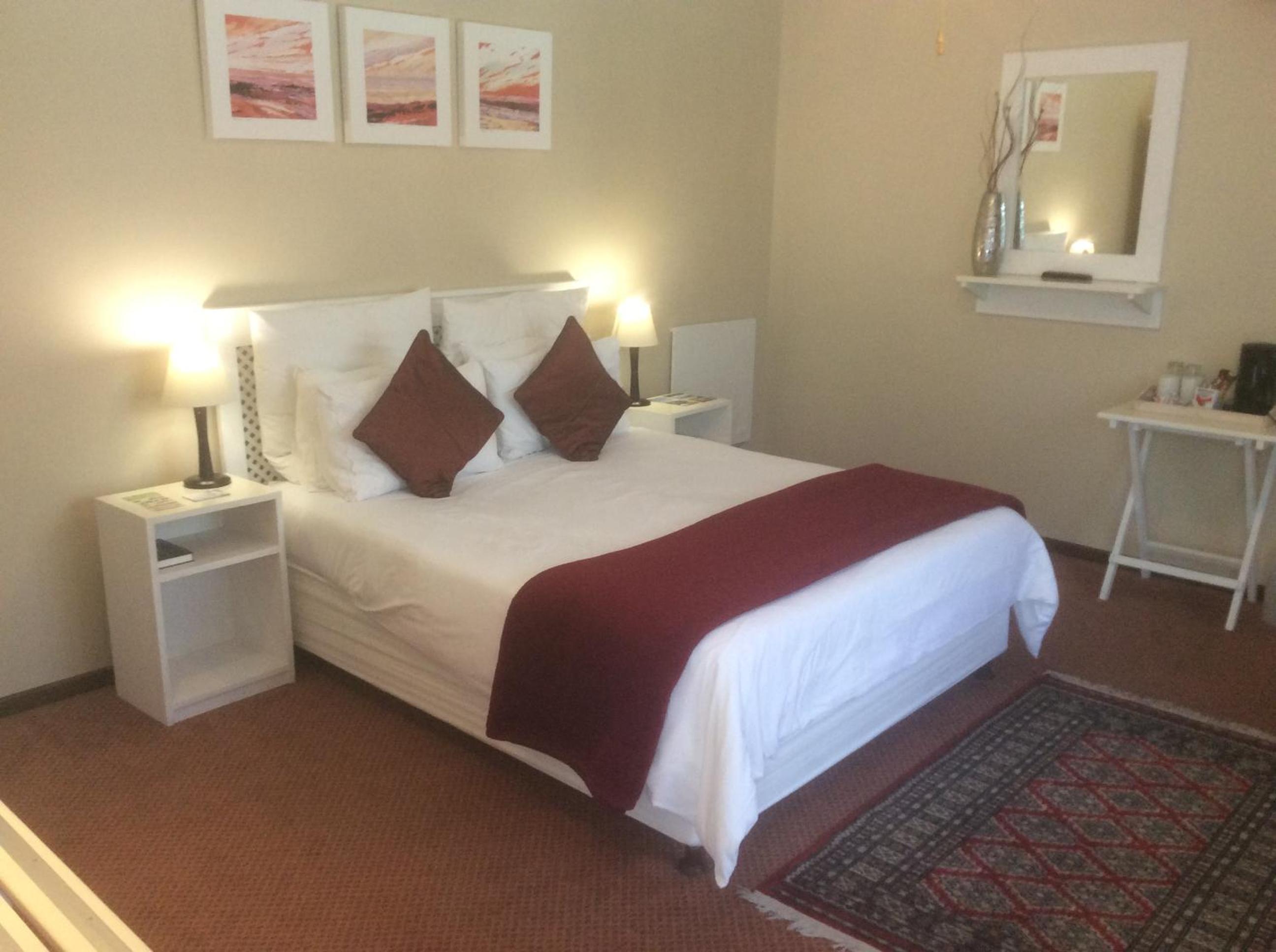 Double or Twin Room - Photo 2
