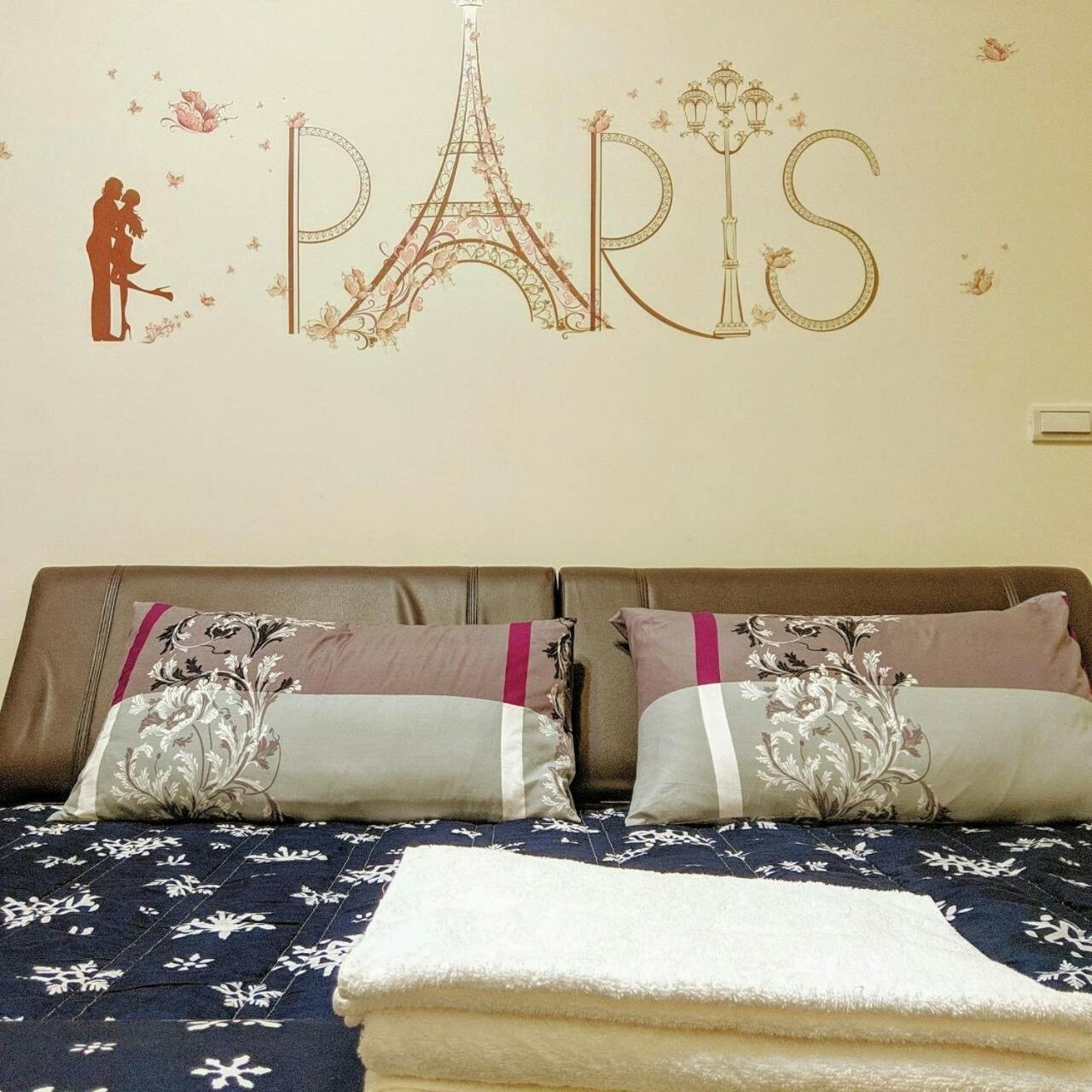 Deluxe Double Room with Shower photo 2