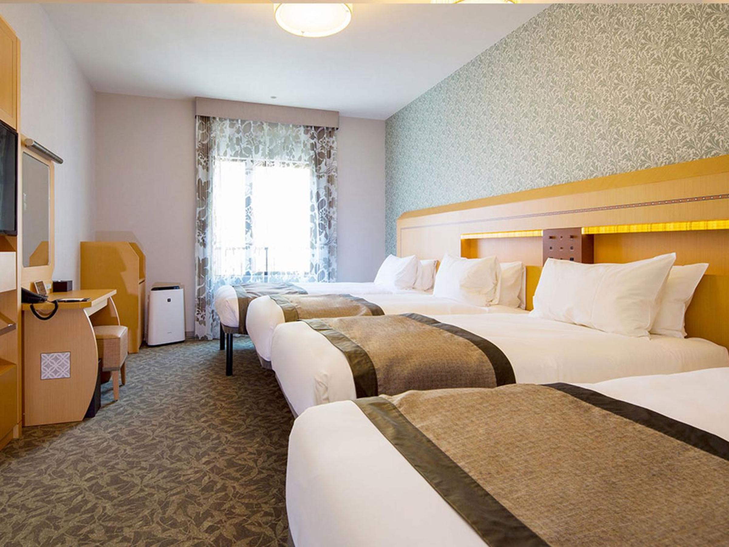 Standard Quadruple Room- Public Bath and Sauna