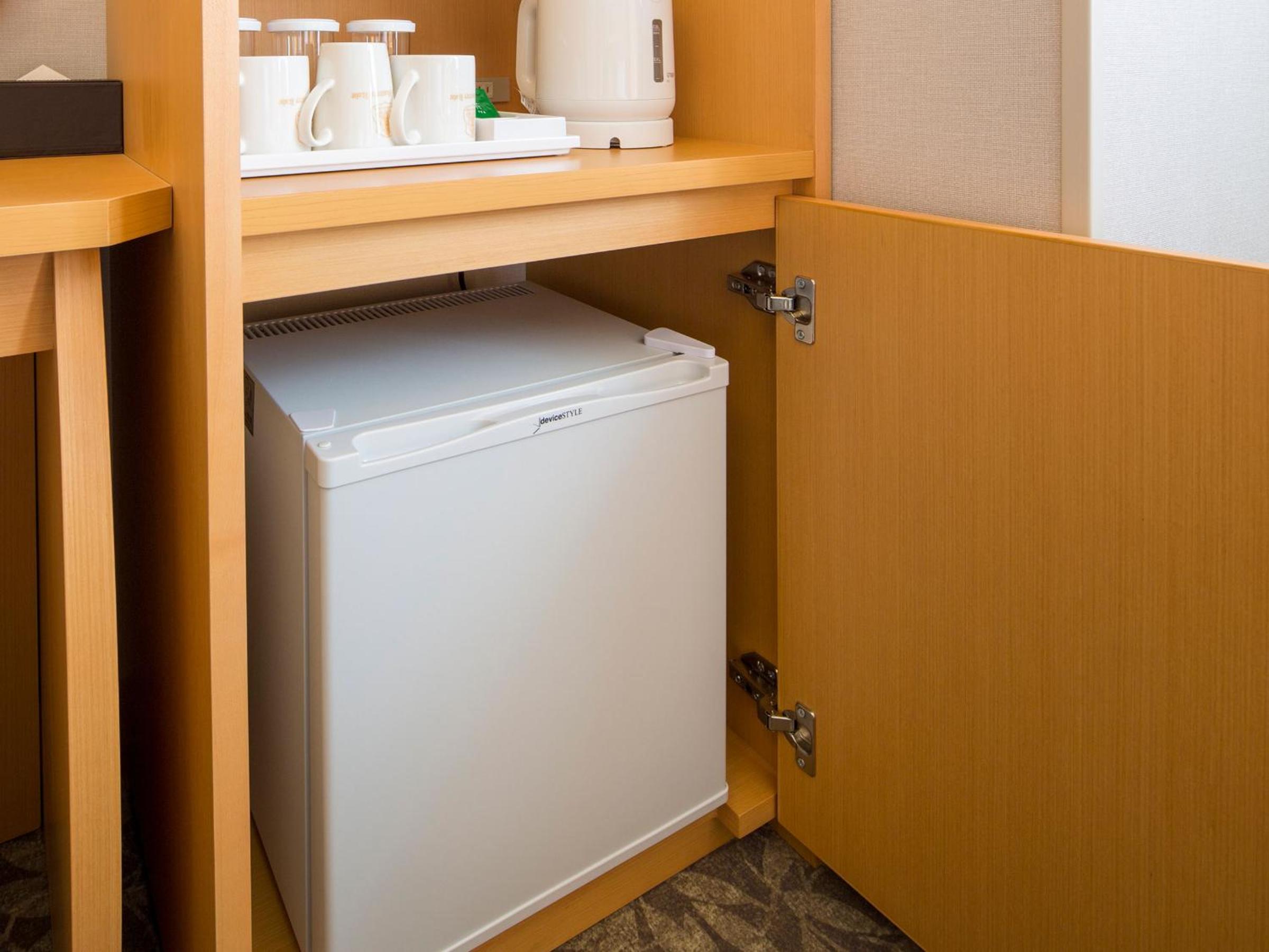 Twin Room Single Use- Public Bath and Sauna