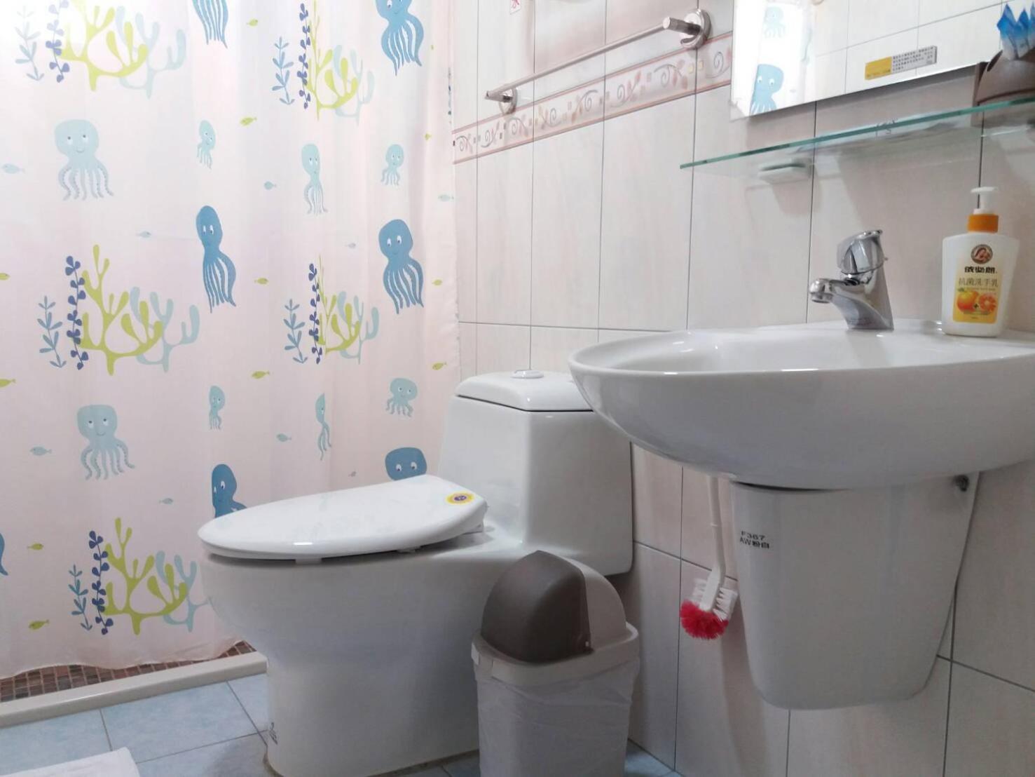 Comfort Triple Room with Shower - Photo 5