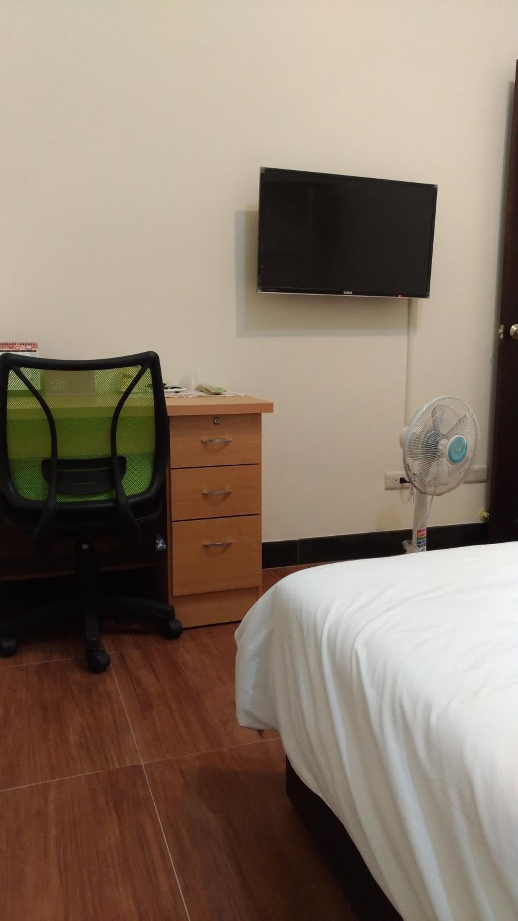 Standard Double Room with Shared Bathroom photo 3