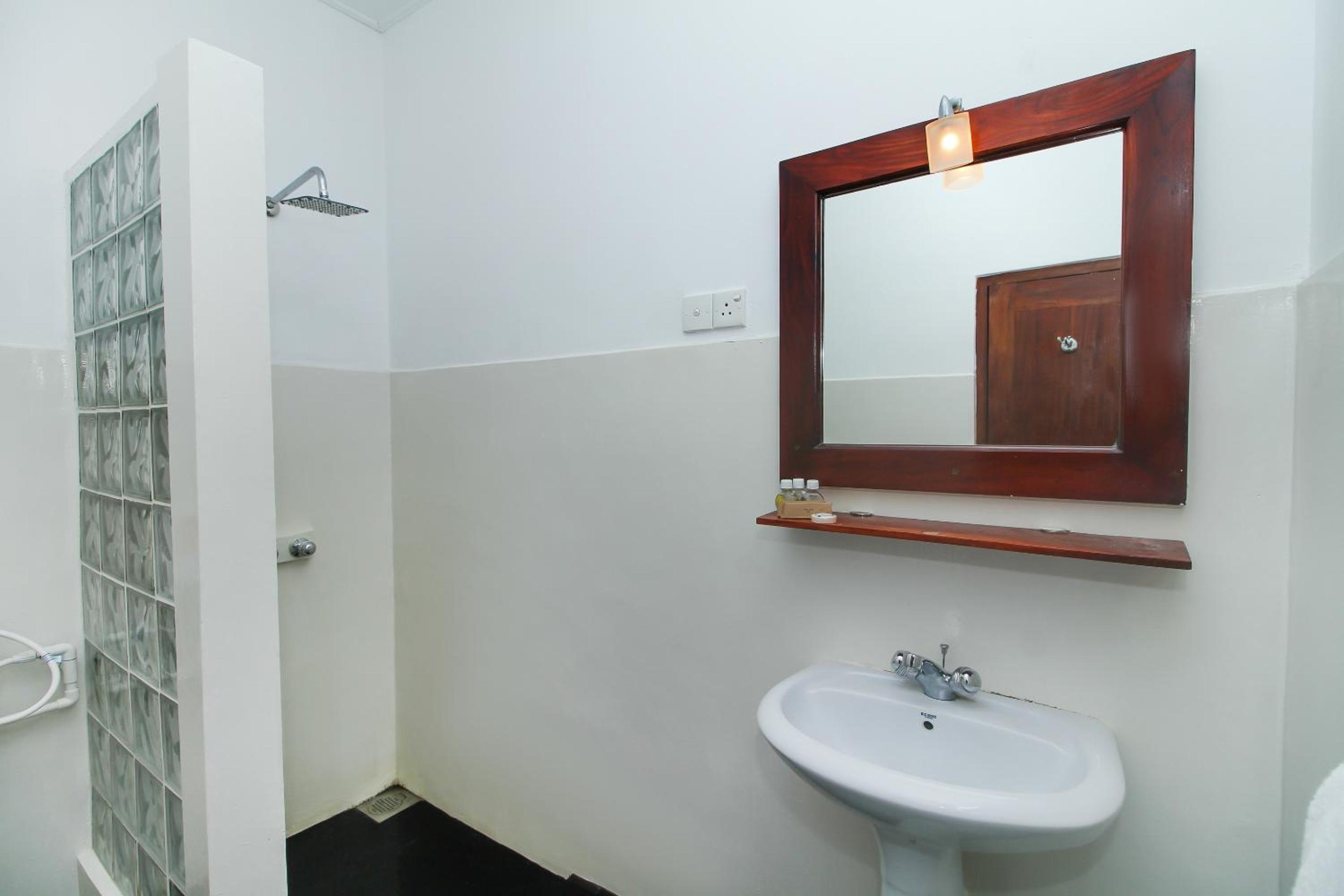 Double Room with Lake View photo 3