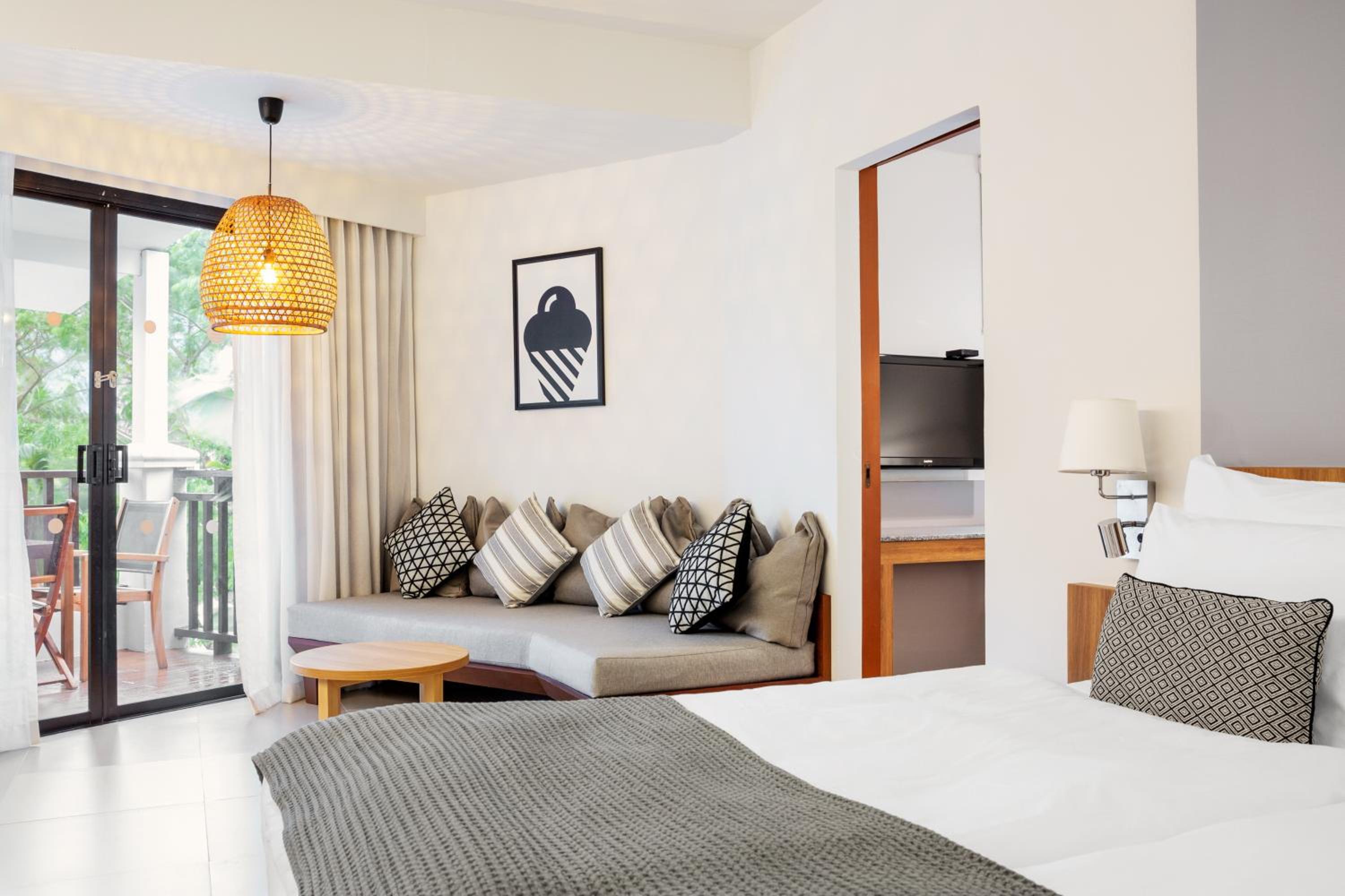 Family Suite - Photo 9
