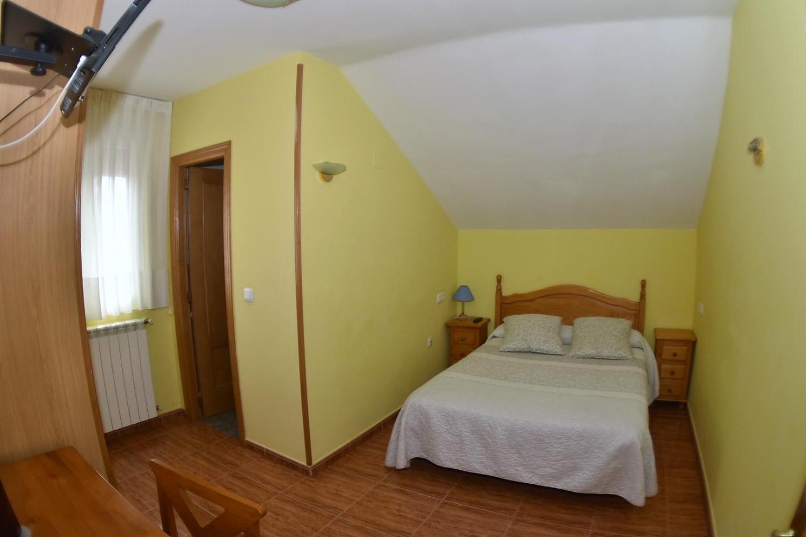 Single Room photo 2