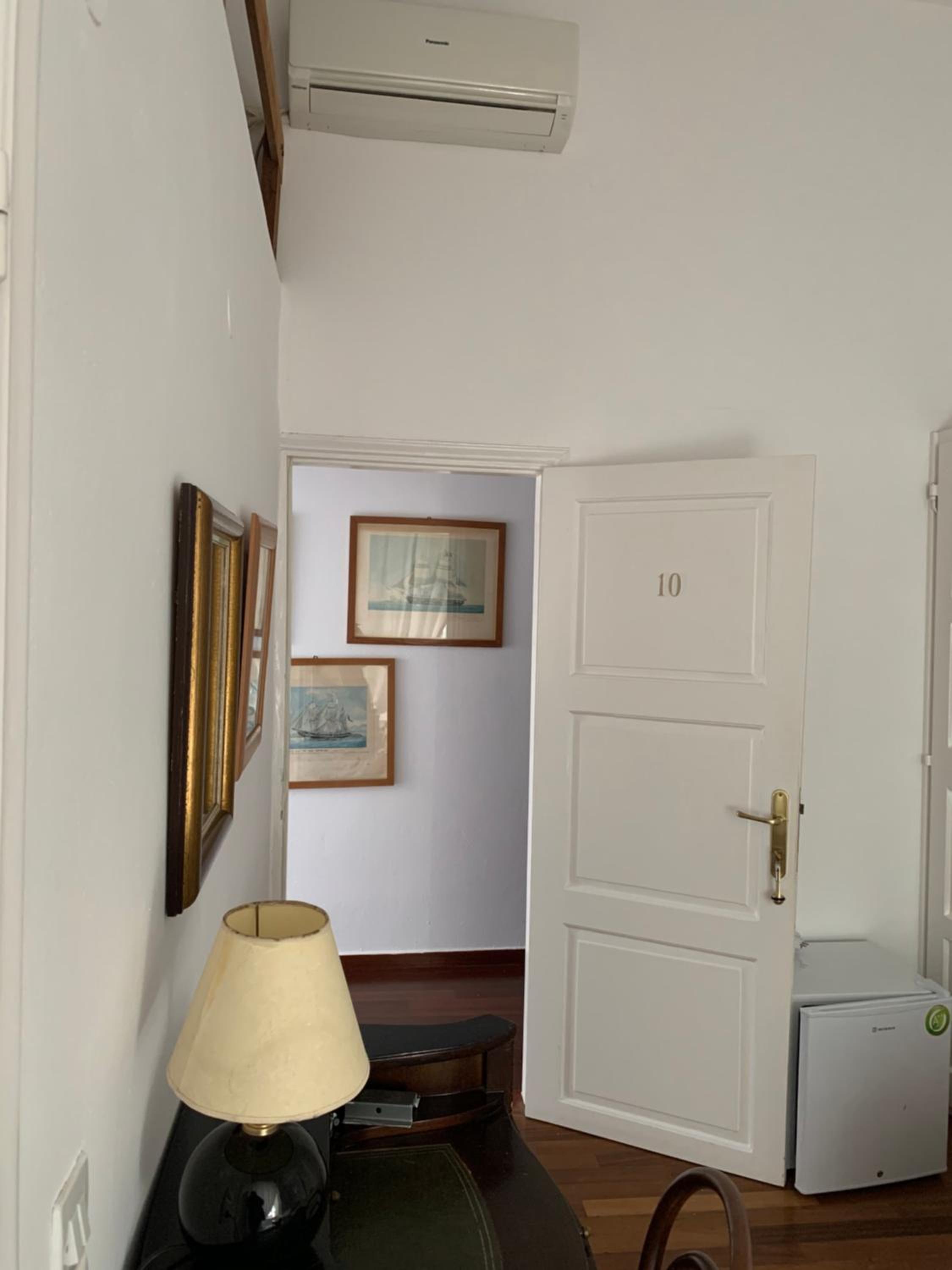 Standard Single Room photo 2