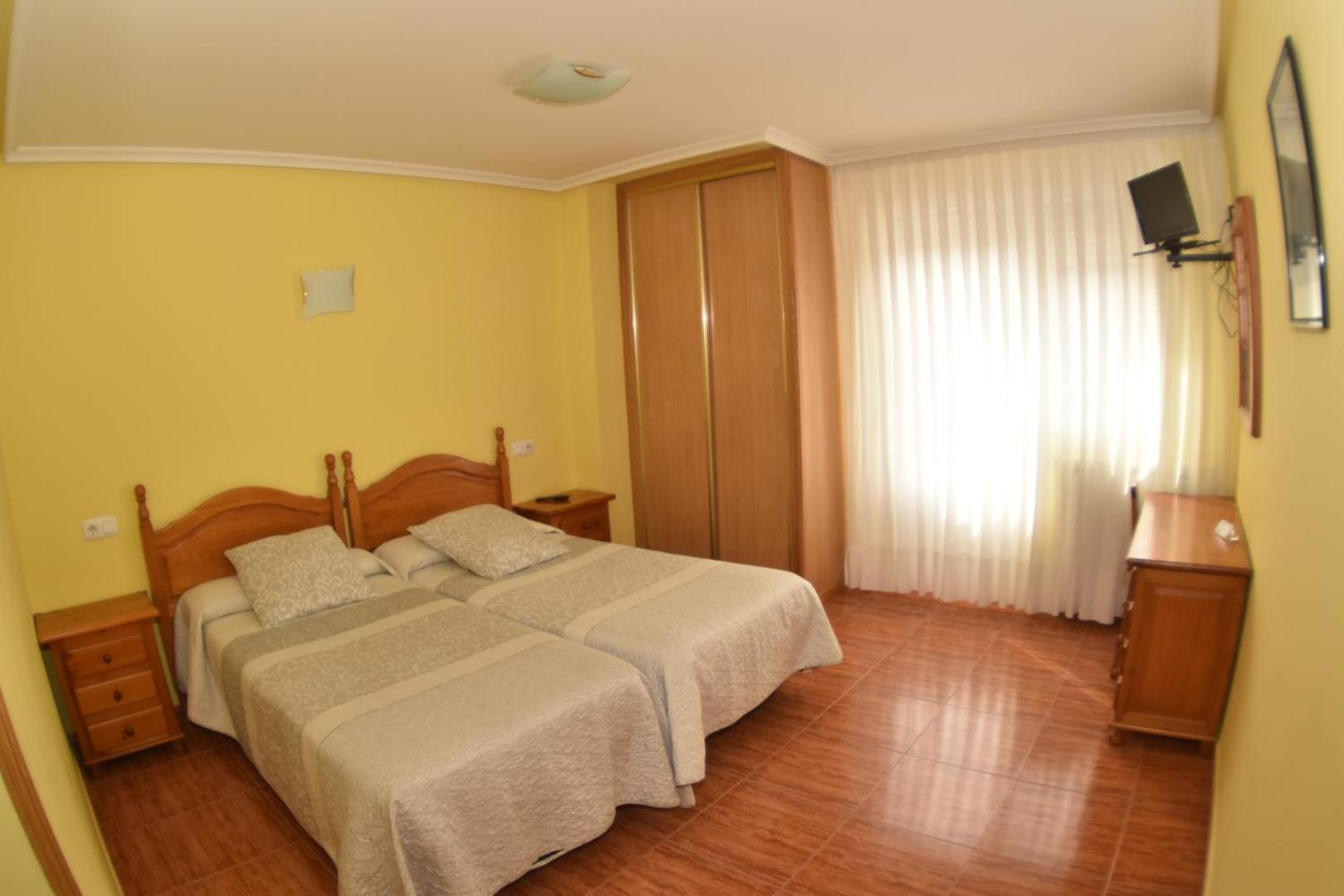 Double or Twin Room photo 2