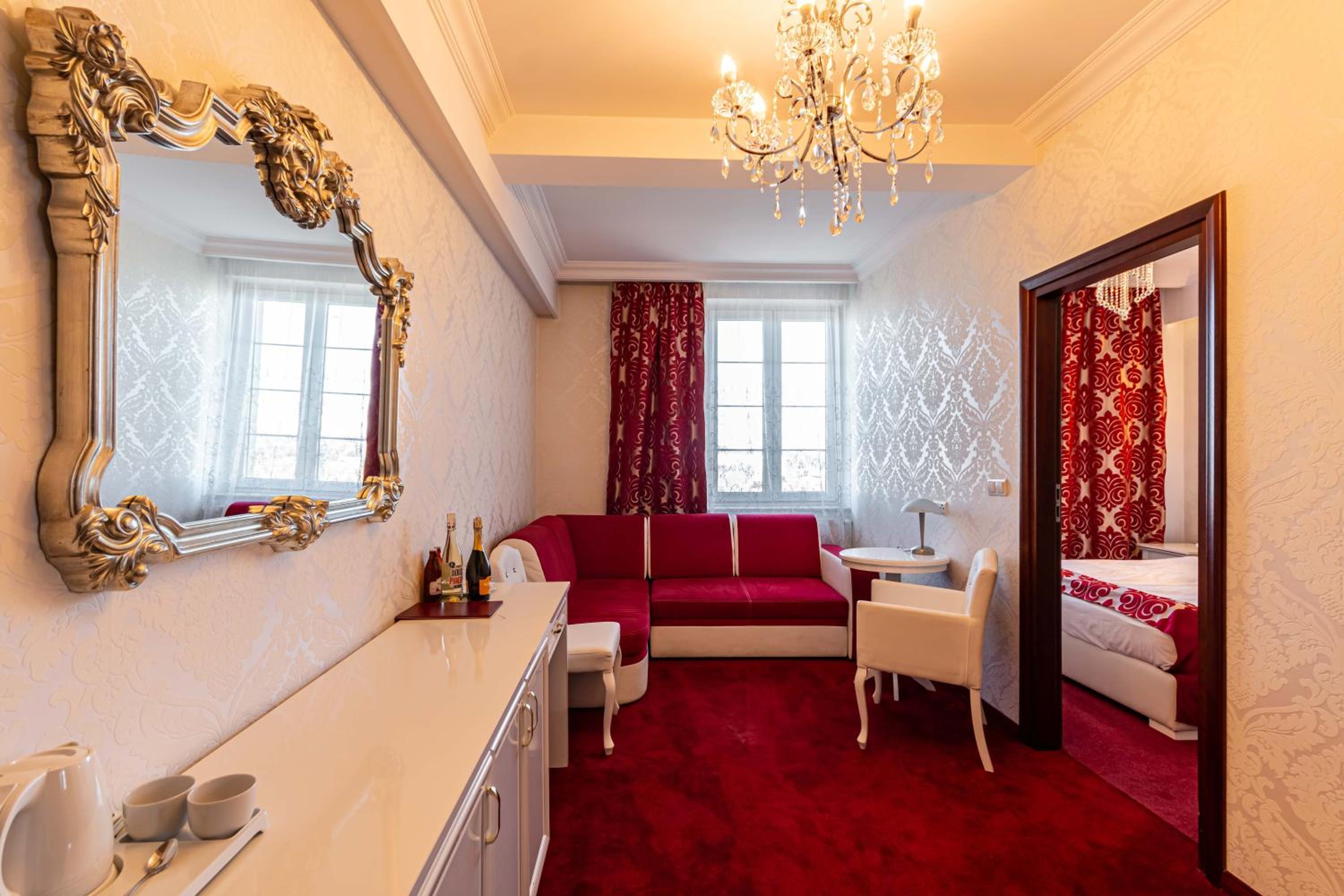 Deluxe Double Room with Bath photo 1