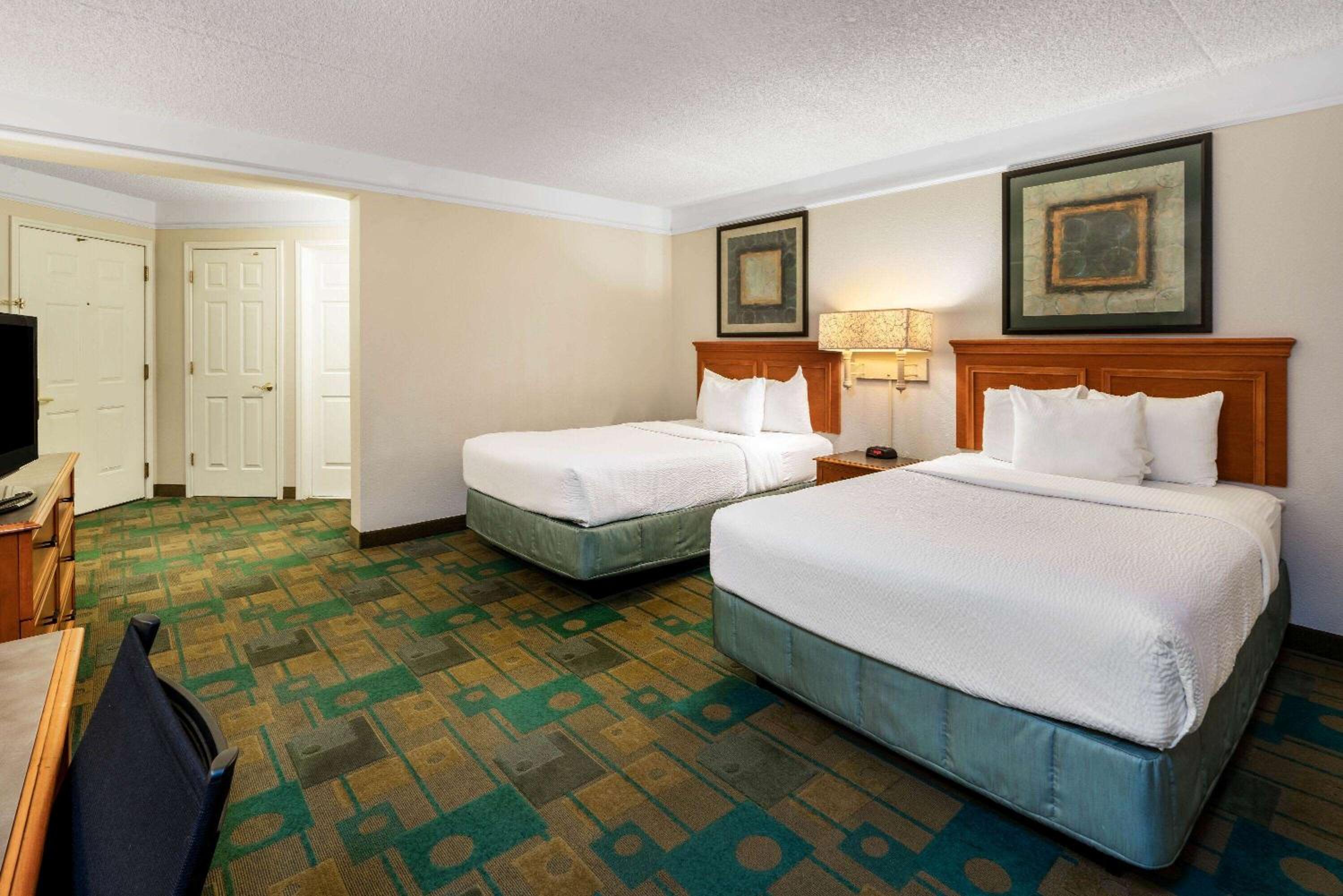 Double Room with Two Double Beds - Photo 4