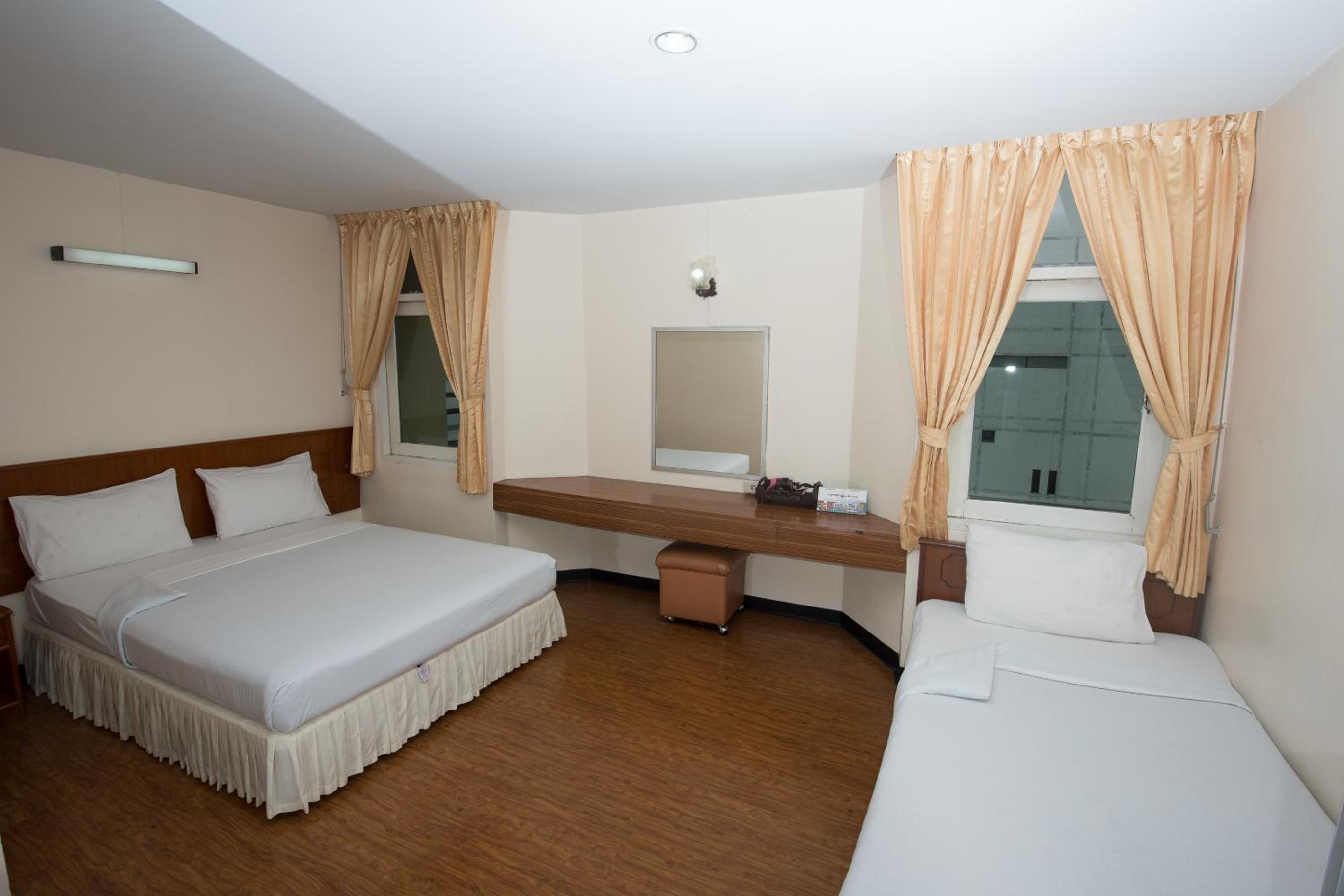 Standard Triple Room photo 3