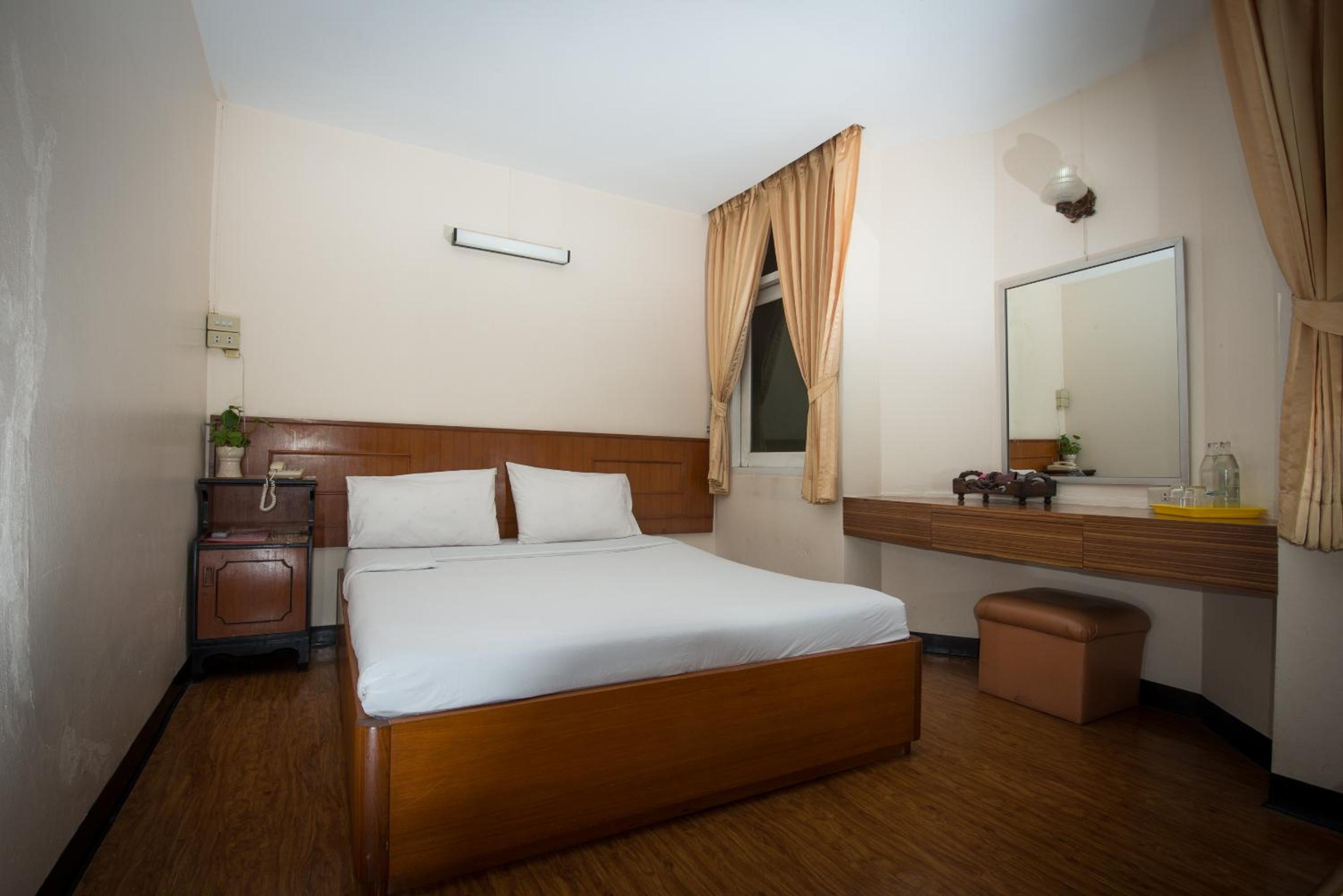 Standard Double Room photo 2