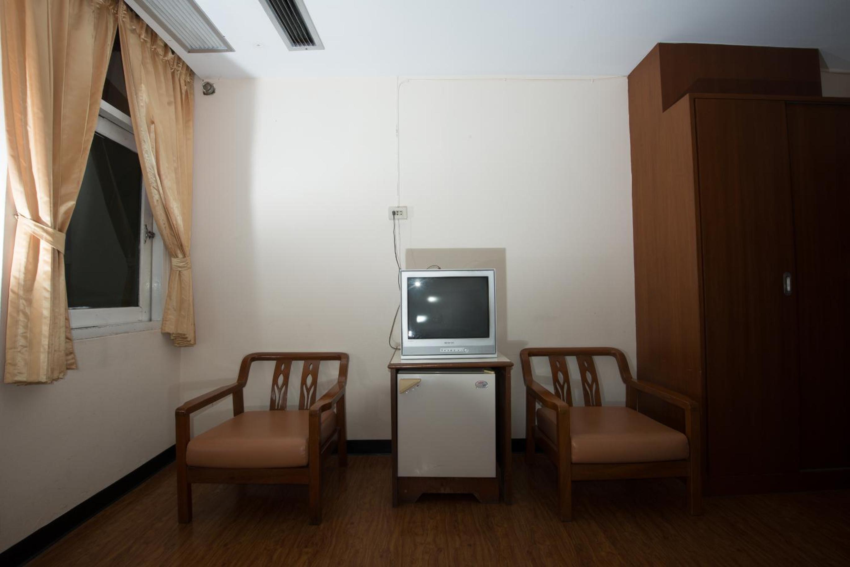 Standard Twin Room photo 1