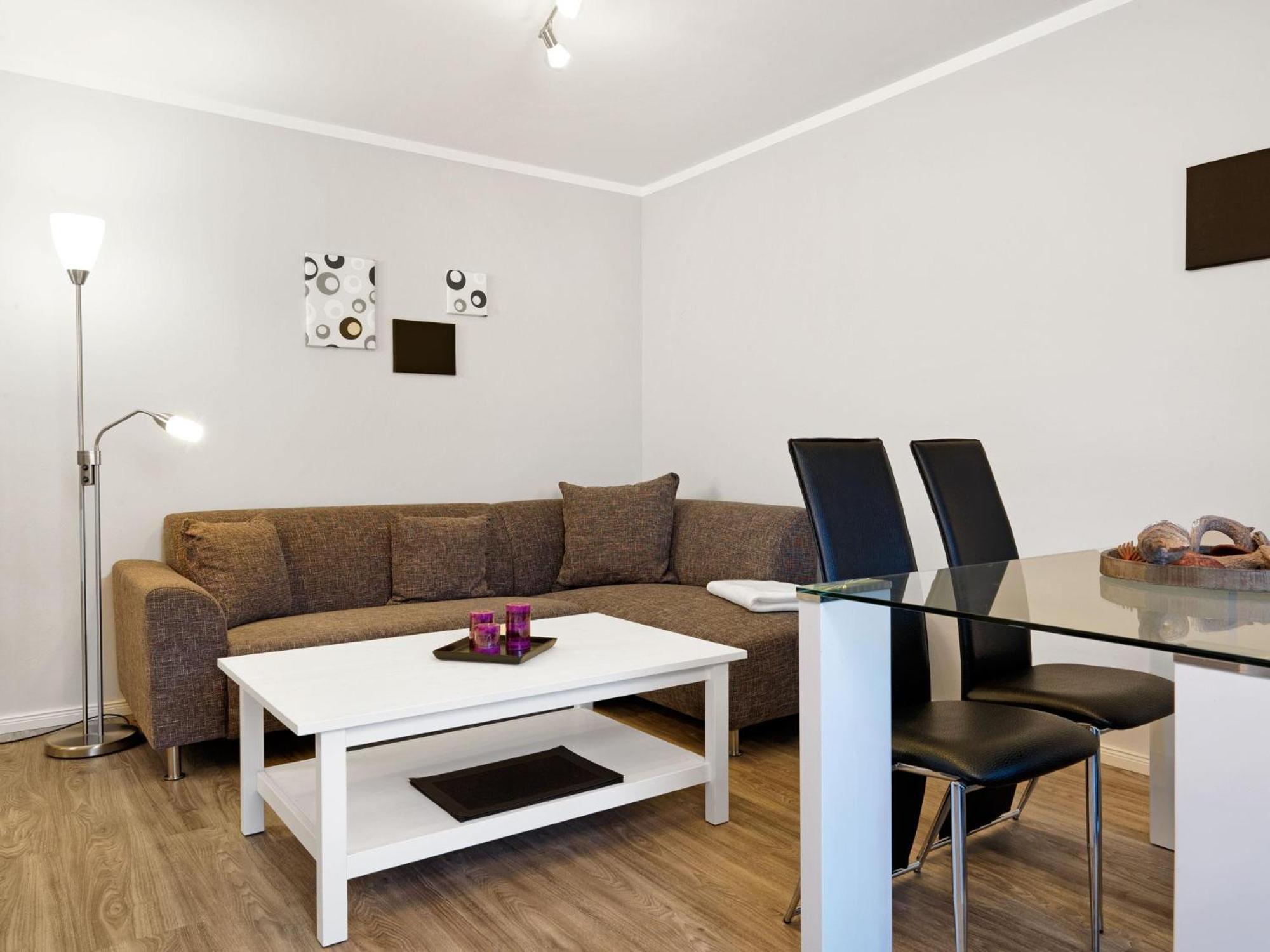 Apartment with Terrace photo 2