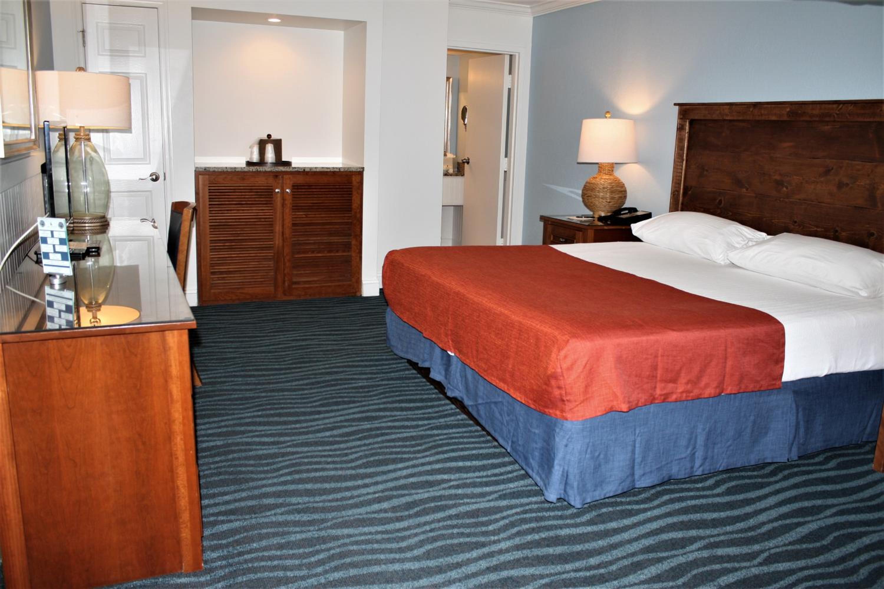 Sea Glass King Suite (Avenue II) photo 3