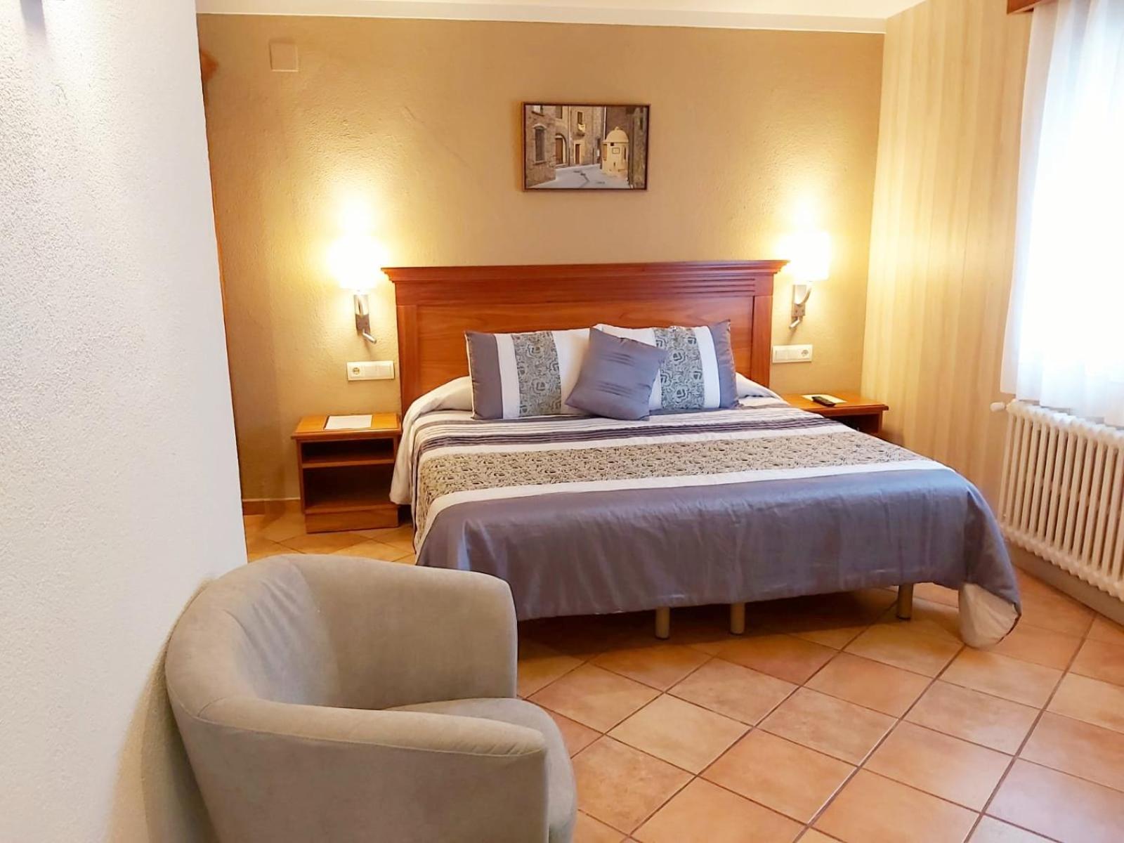 Double or Twin Room photo 2