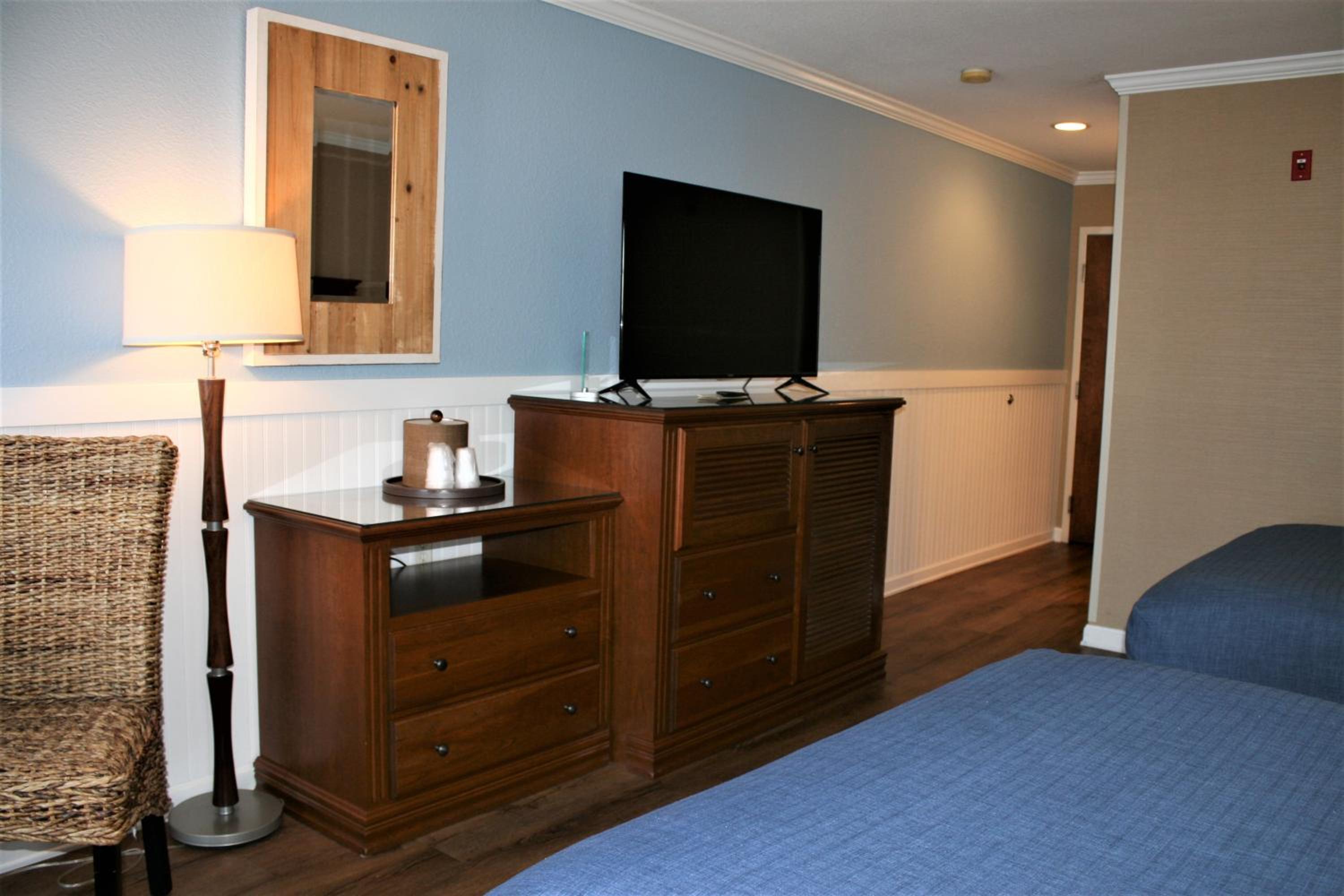 Rehoboth Beach Resort Queen photo 3