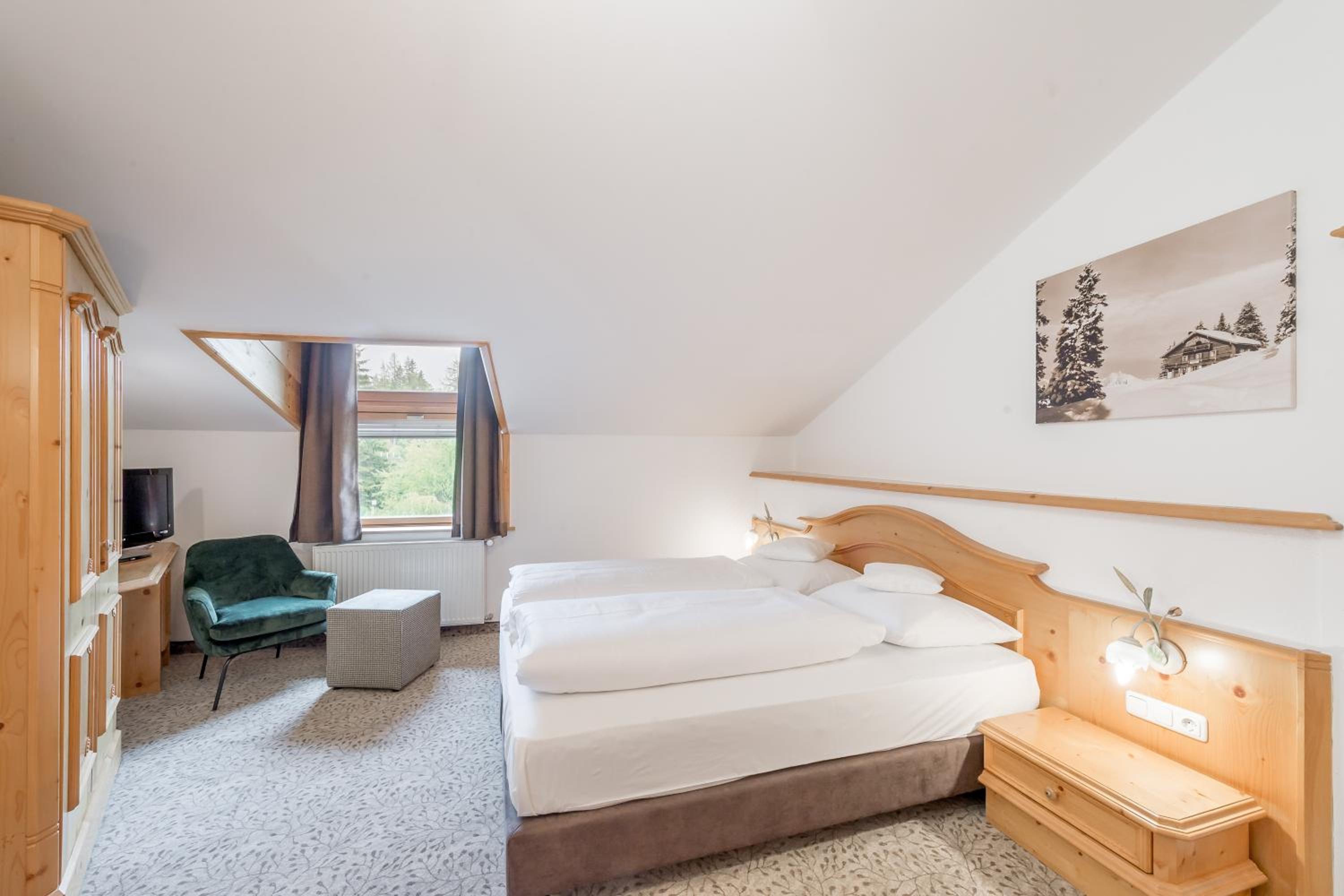 Superior Double Room - Photo 2