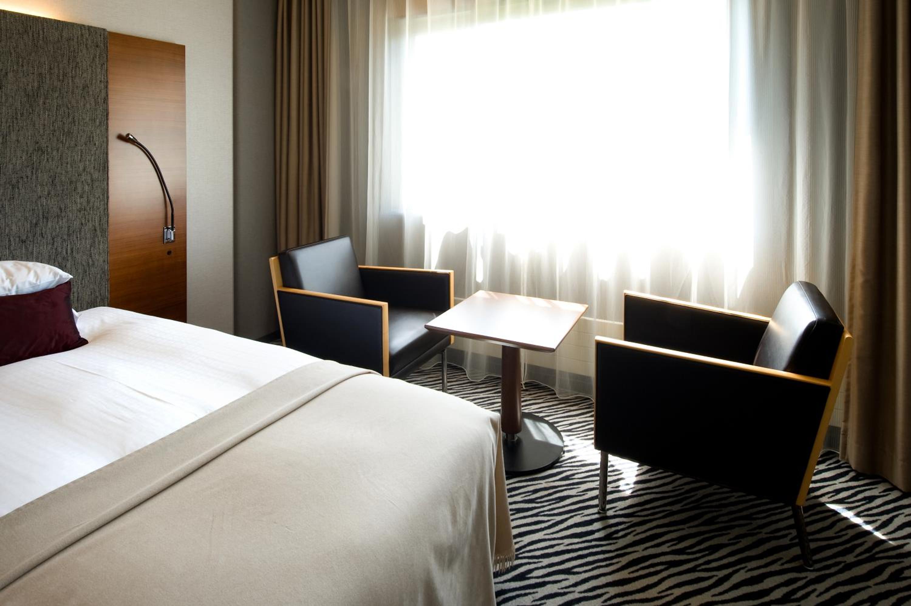 Standard Twin Room - Non-Smoking - Photo 4