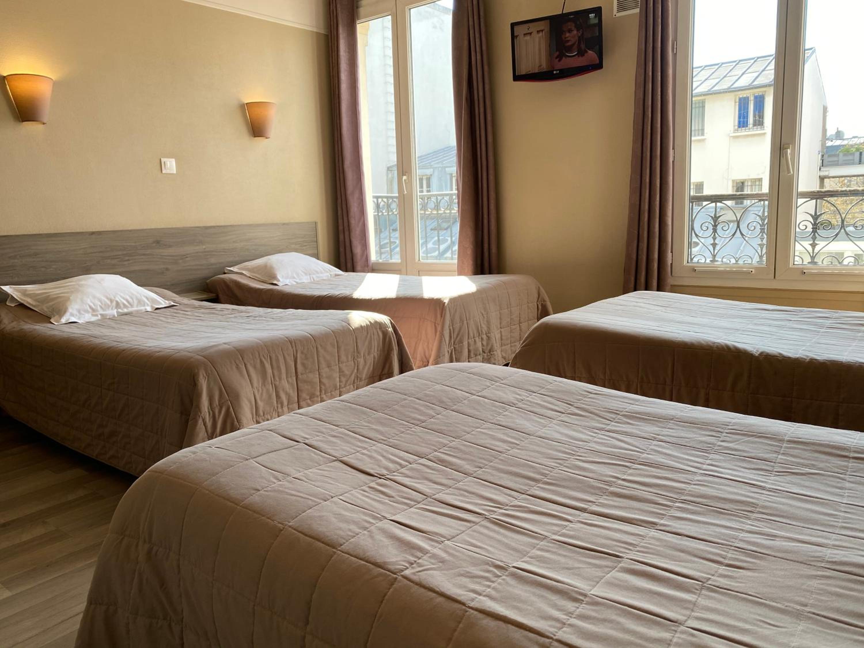 Quadruple Room photo 3