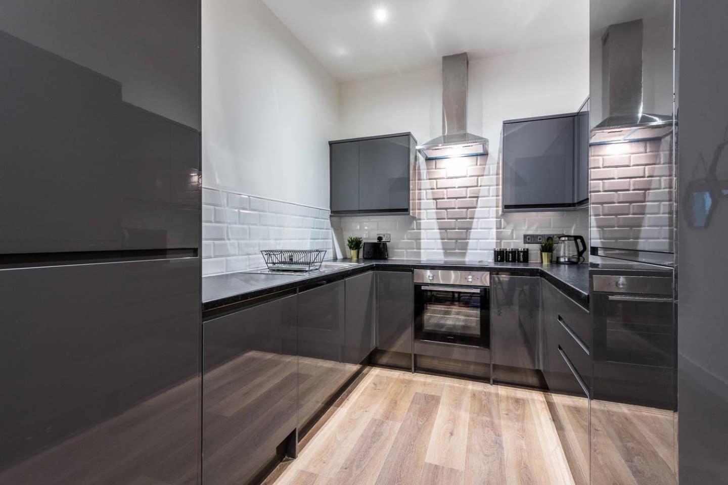 One-Bedroom Apartment - Photo 20