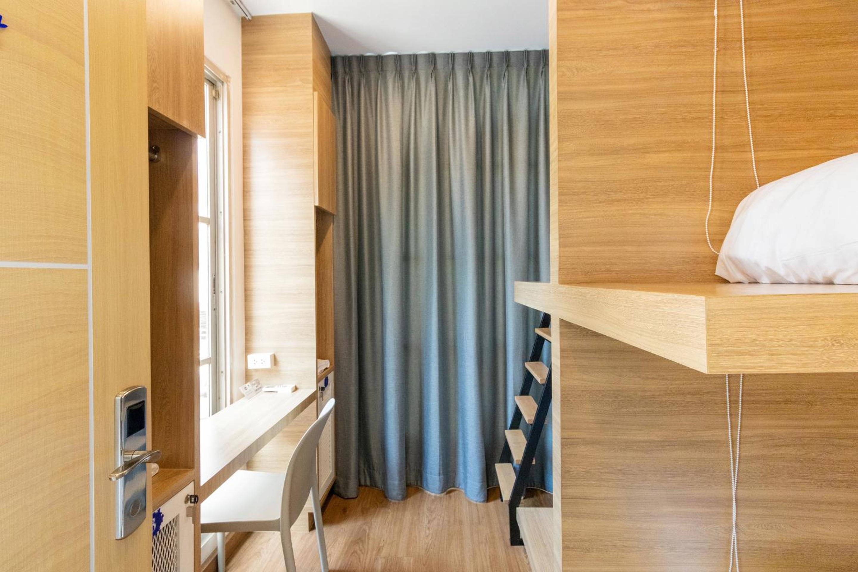 Bed in 4-Bed Mixed Dormitory Room photo 2