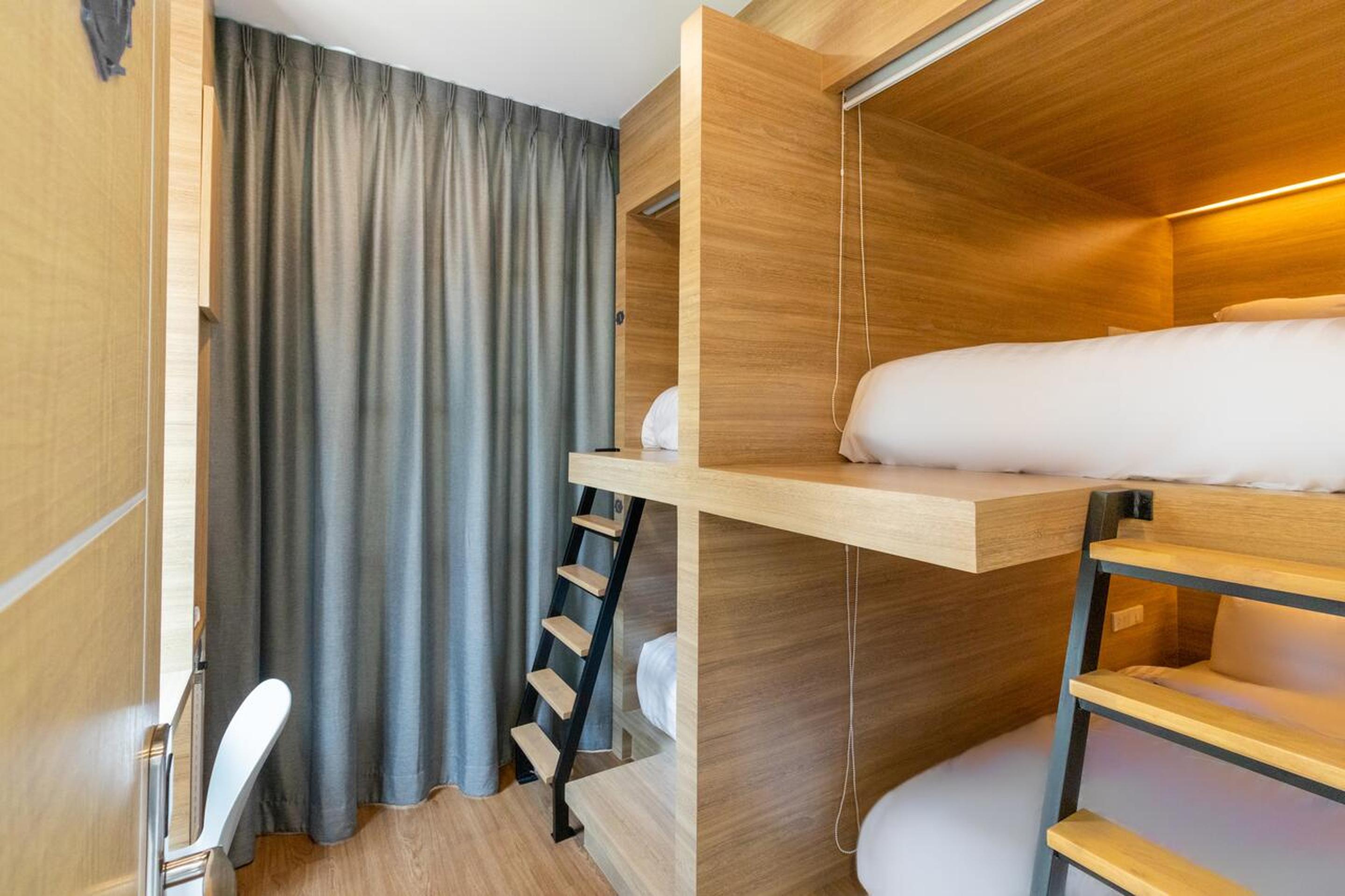 Bed in 4-Bed Mixed Dormitory Room photo 3