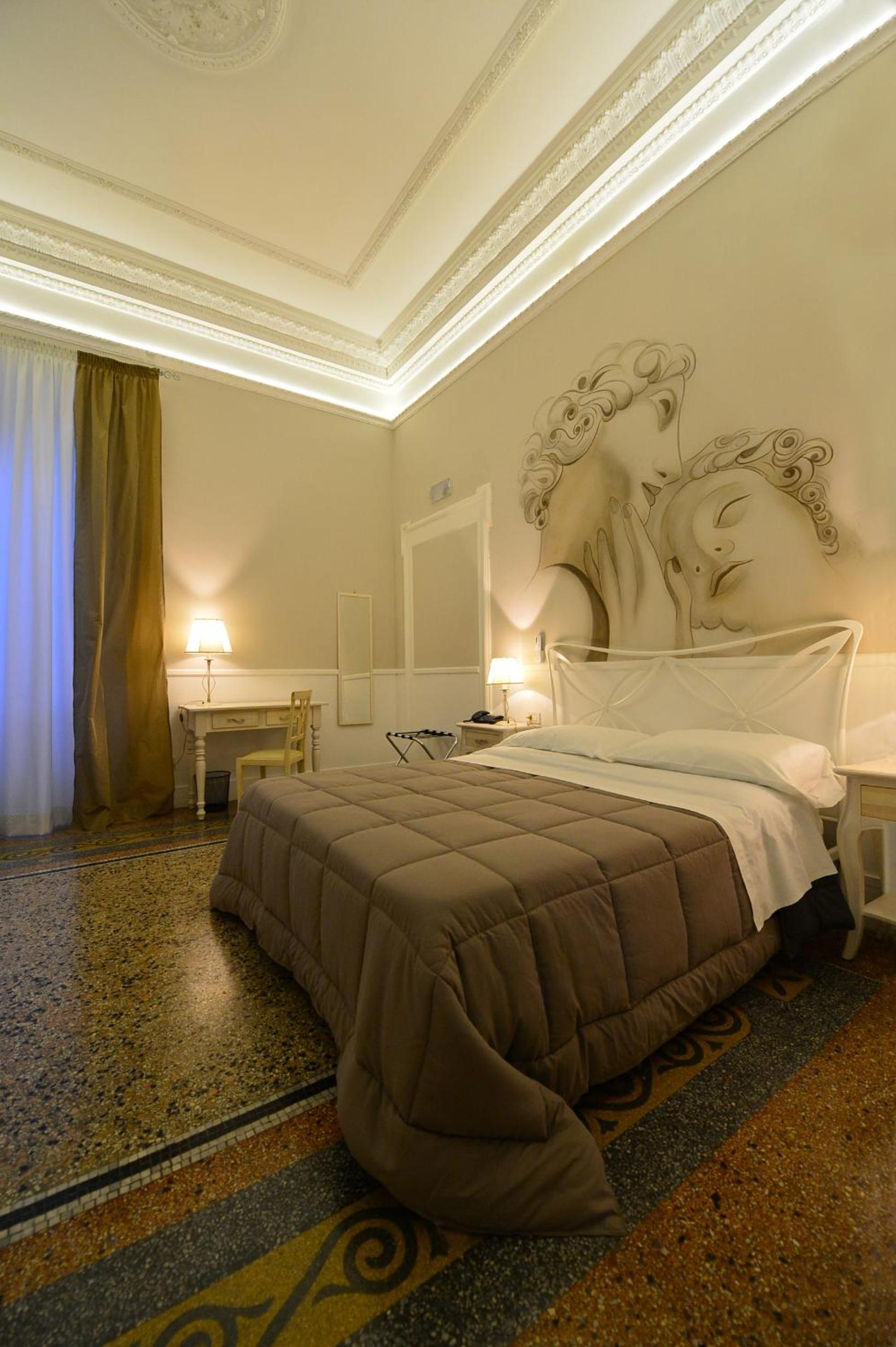 Junior Suite - Photo 1