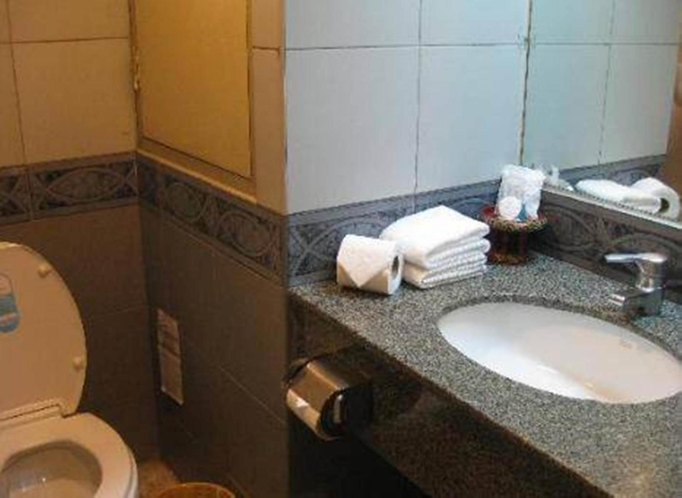 Standard Double or Twin Room photo 3