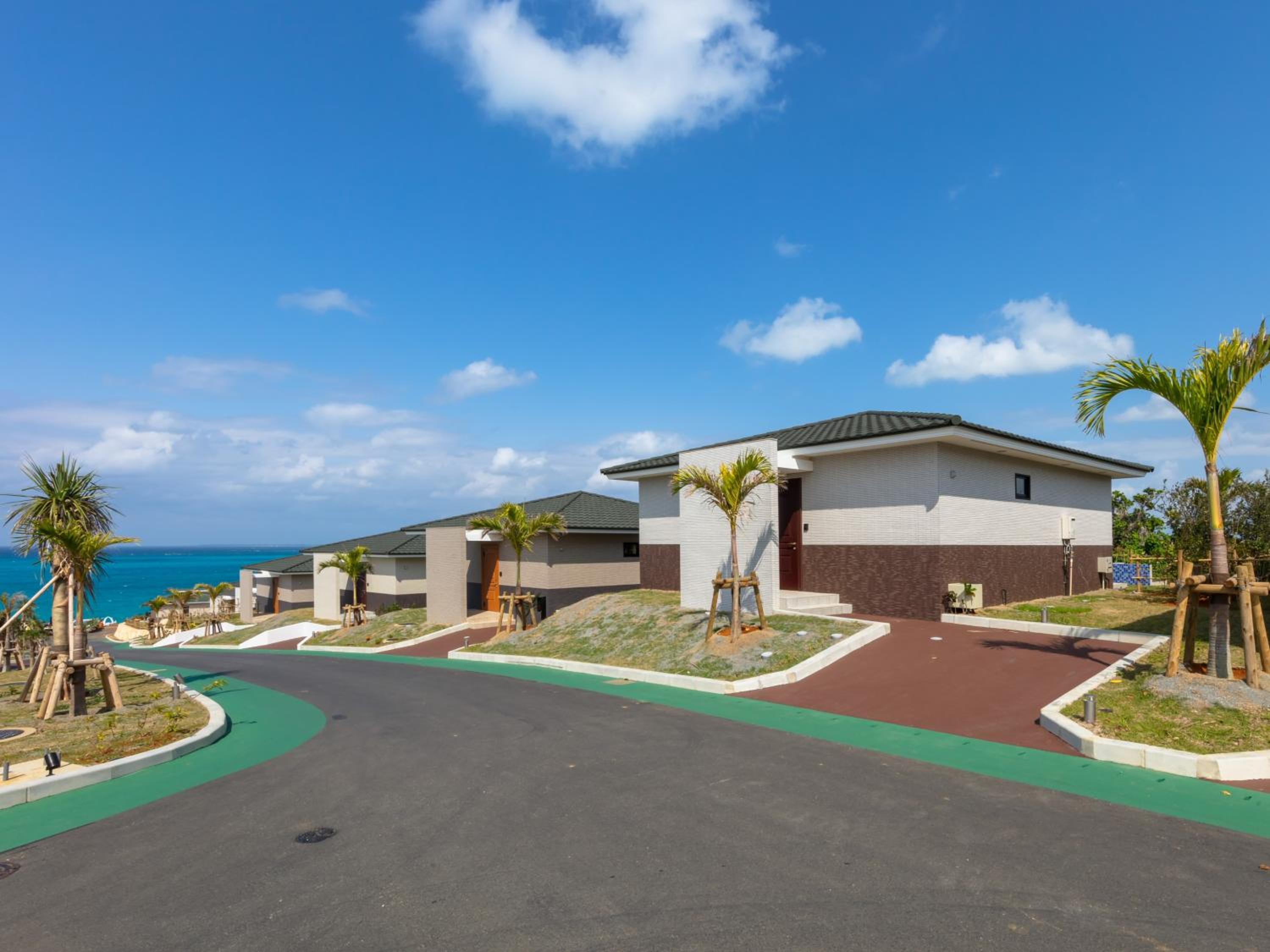 Villa with Private Pool - Photo 2