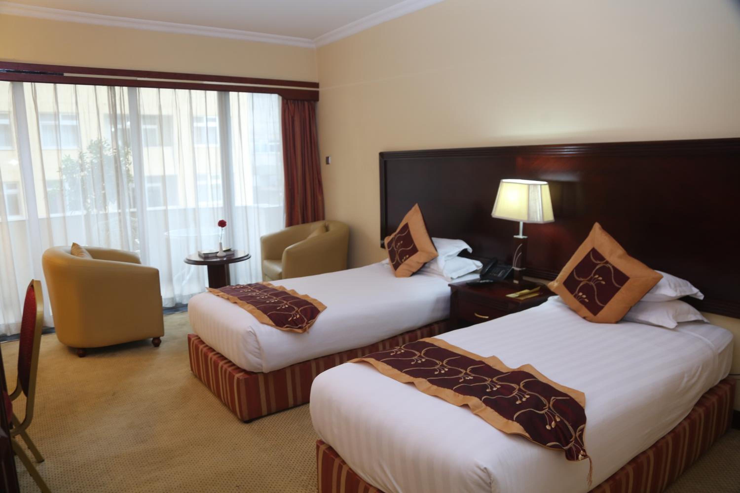 Deluxe Twin Room - Photo 1