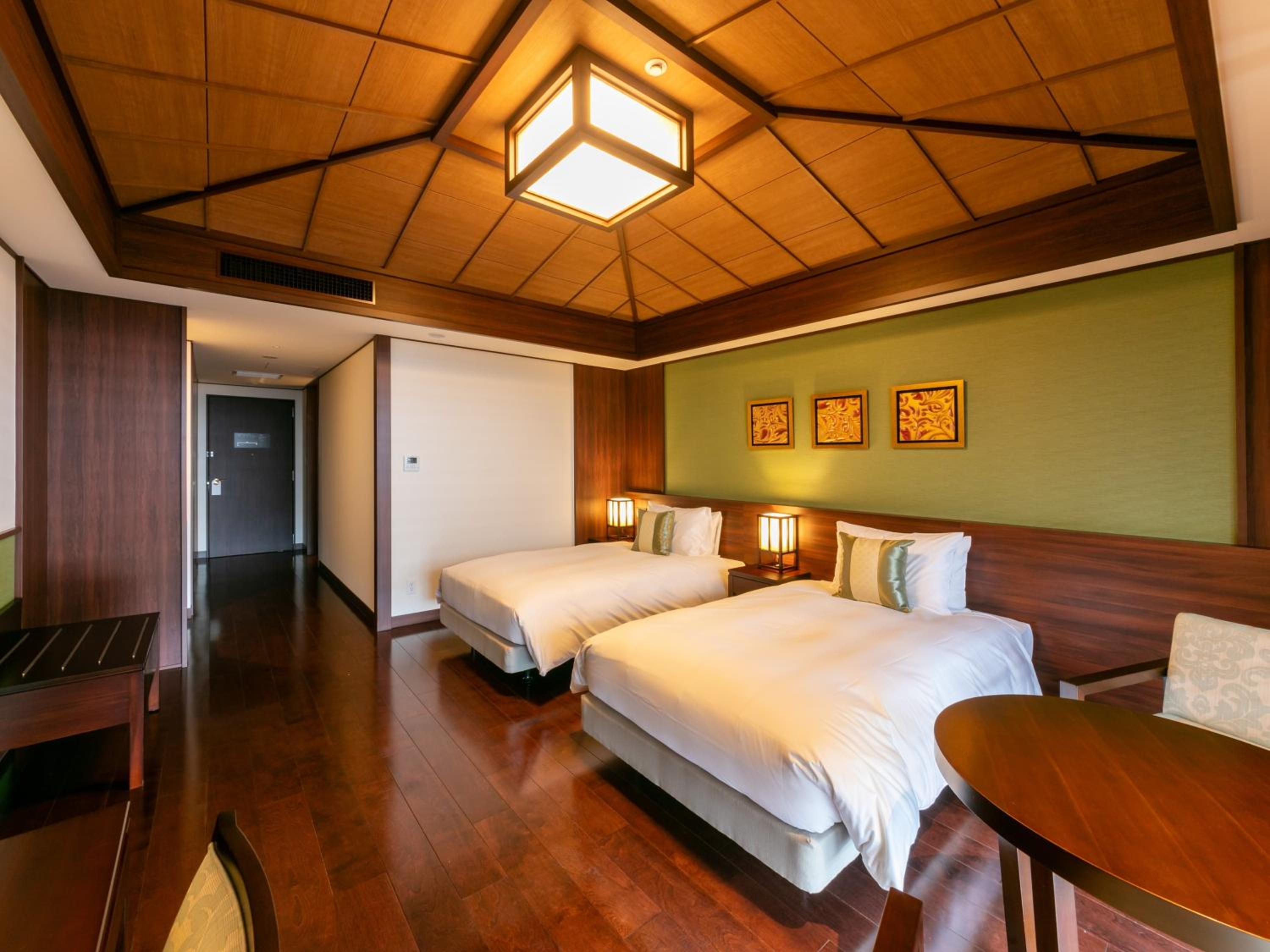 Deluxe Twin Room - Photo 13
