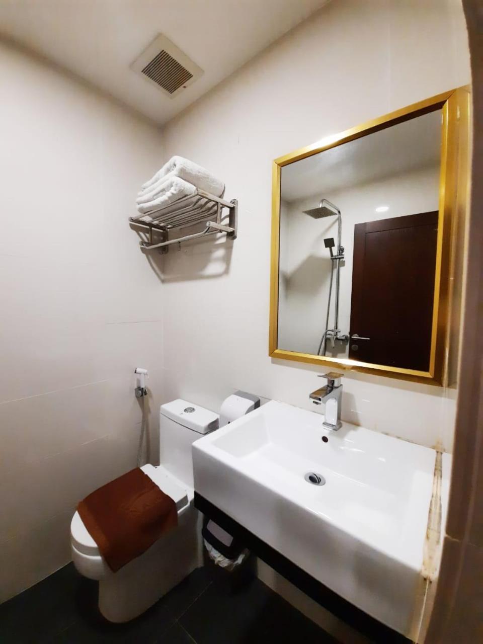 Standard Queen Room photo 3