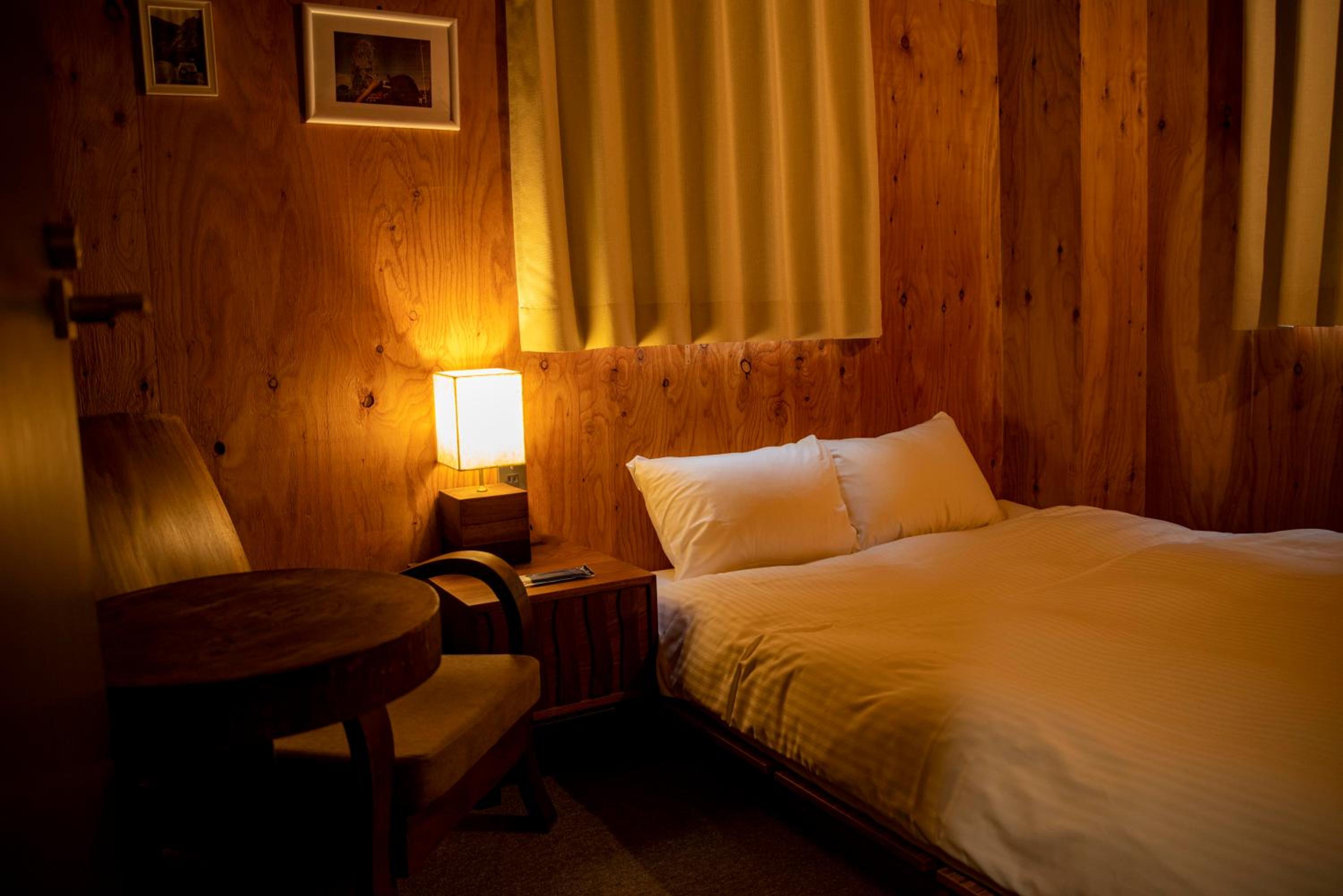 Large Double Room photo 1
